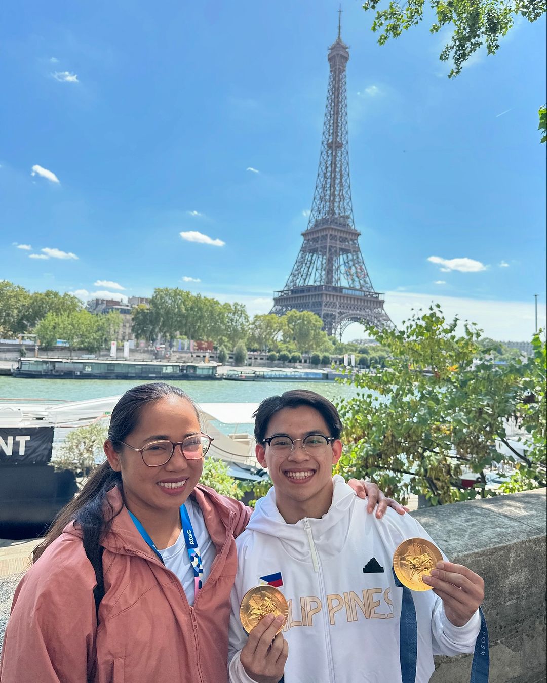 Team Philippines' gold medalists Hidilyn Diaz and Carlos Yulo in Paris. 