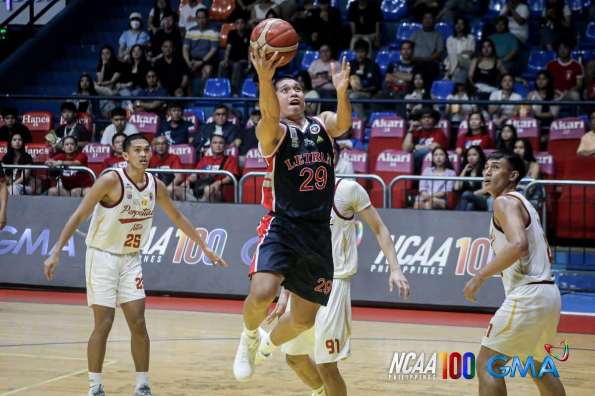 NCAA: Letran bertahan di 3OT, Arellano mengejutkan San Beda