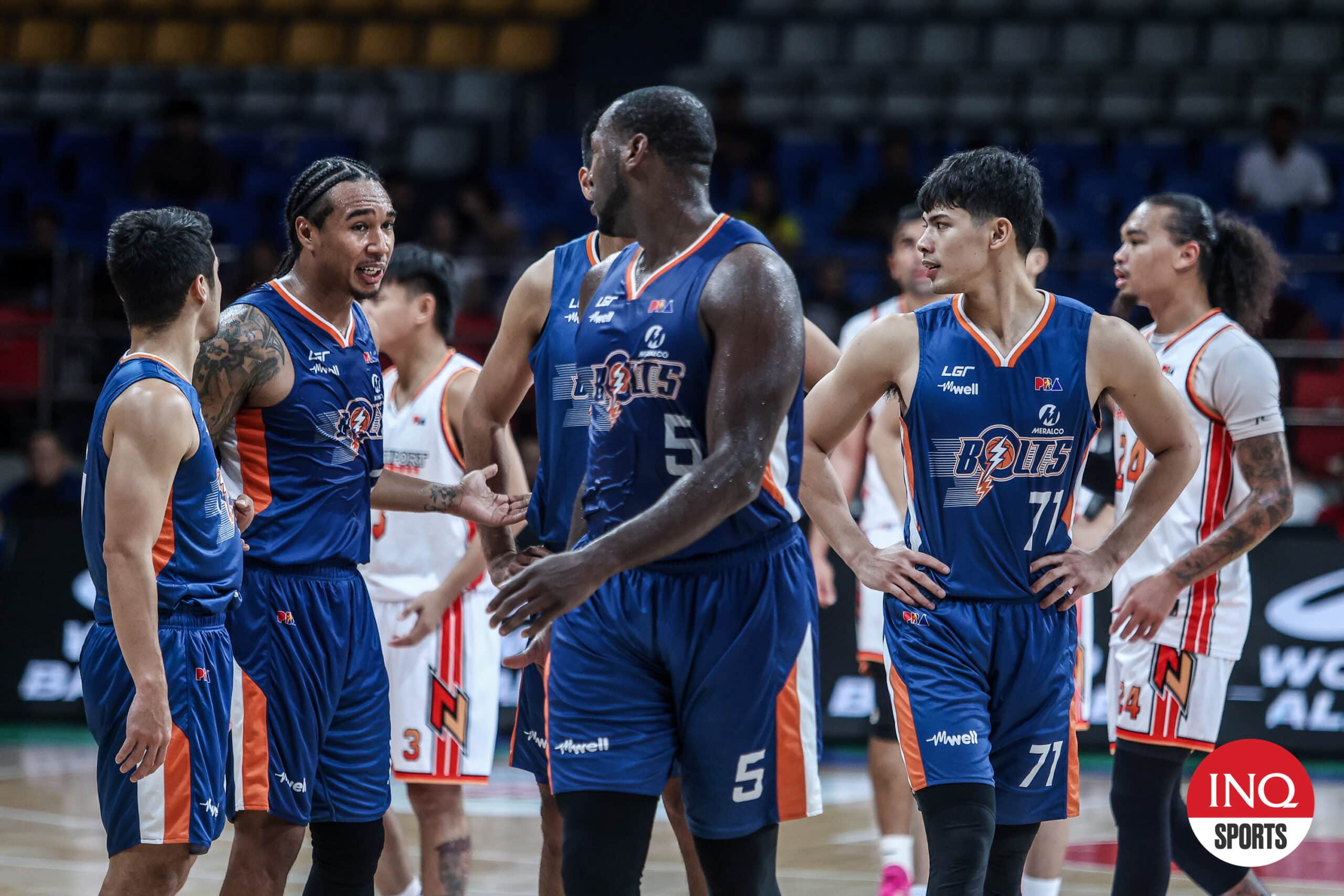 فازت Meralco Bolts على Macau Black Bears لتفتح عرض EASL