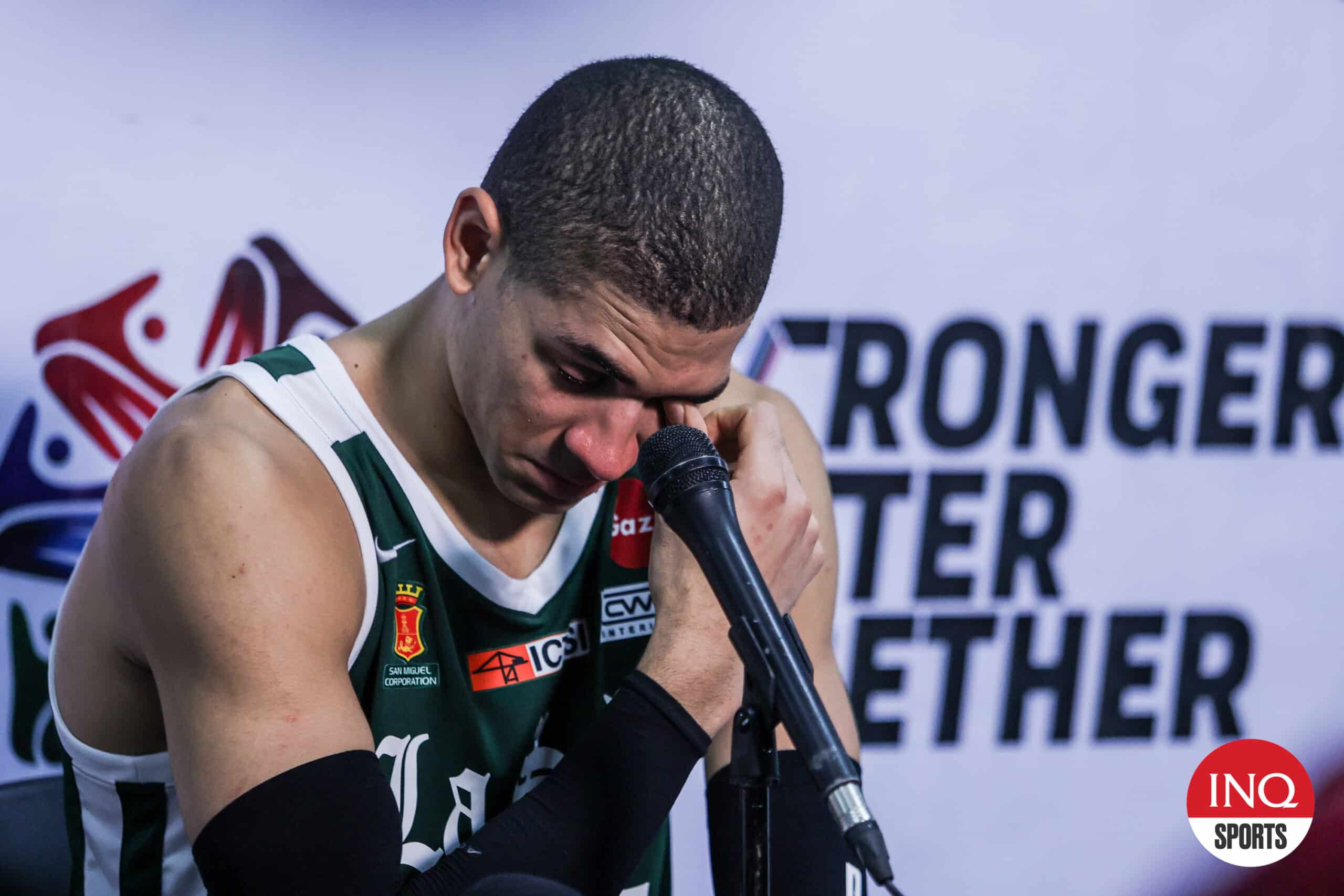 UAAP: Mike Phillips dedicó su juego a los guardias del dormitorio de La Salle