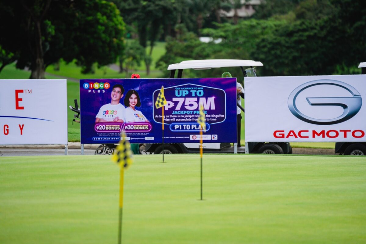 A BingoPlus banner setup along the golf course’s perimeter as a show of the brand’s support.