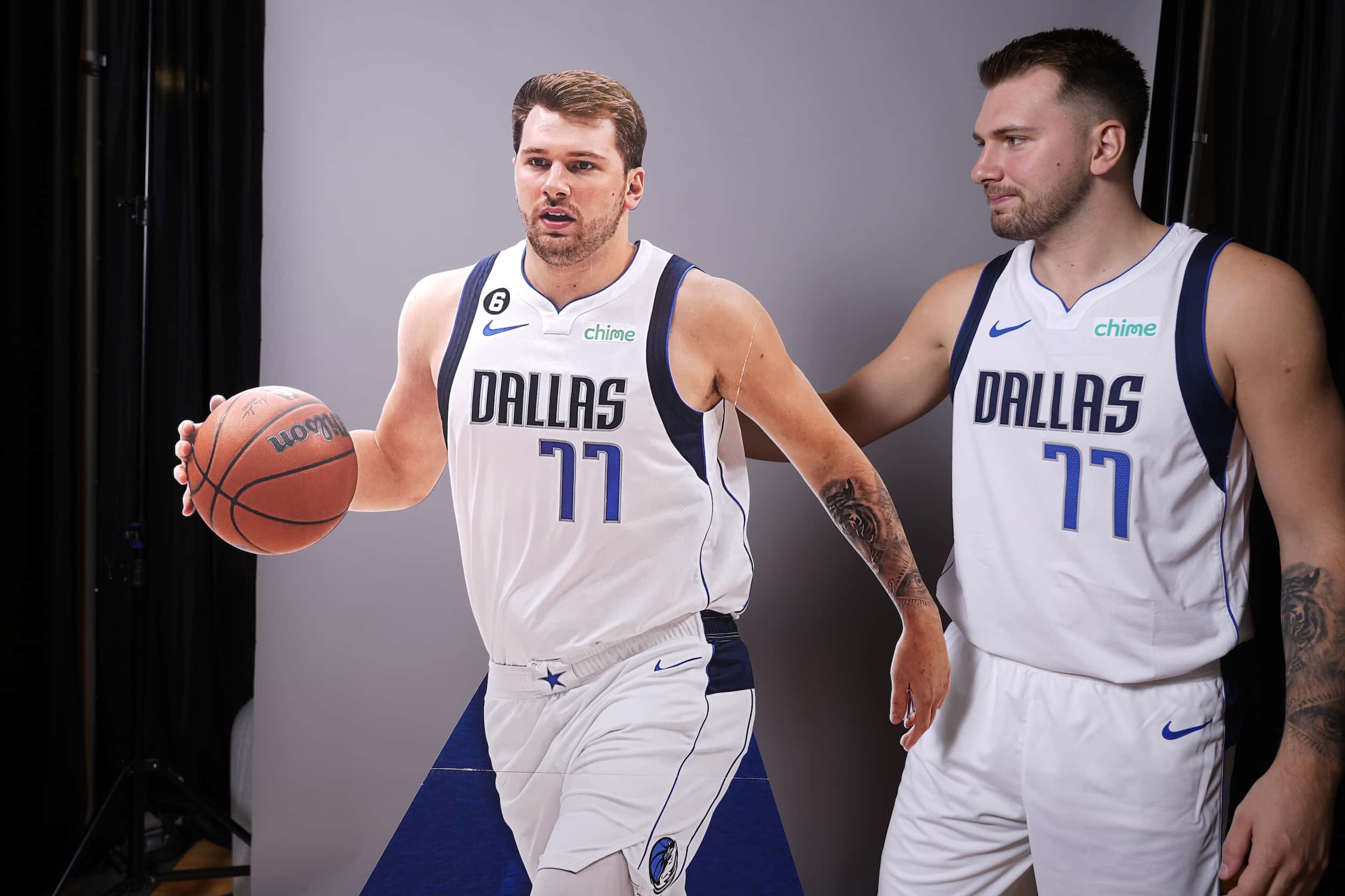 NBA: Doncic dan Irving membicarakan gelar Mavericks dengan Klay Thompson