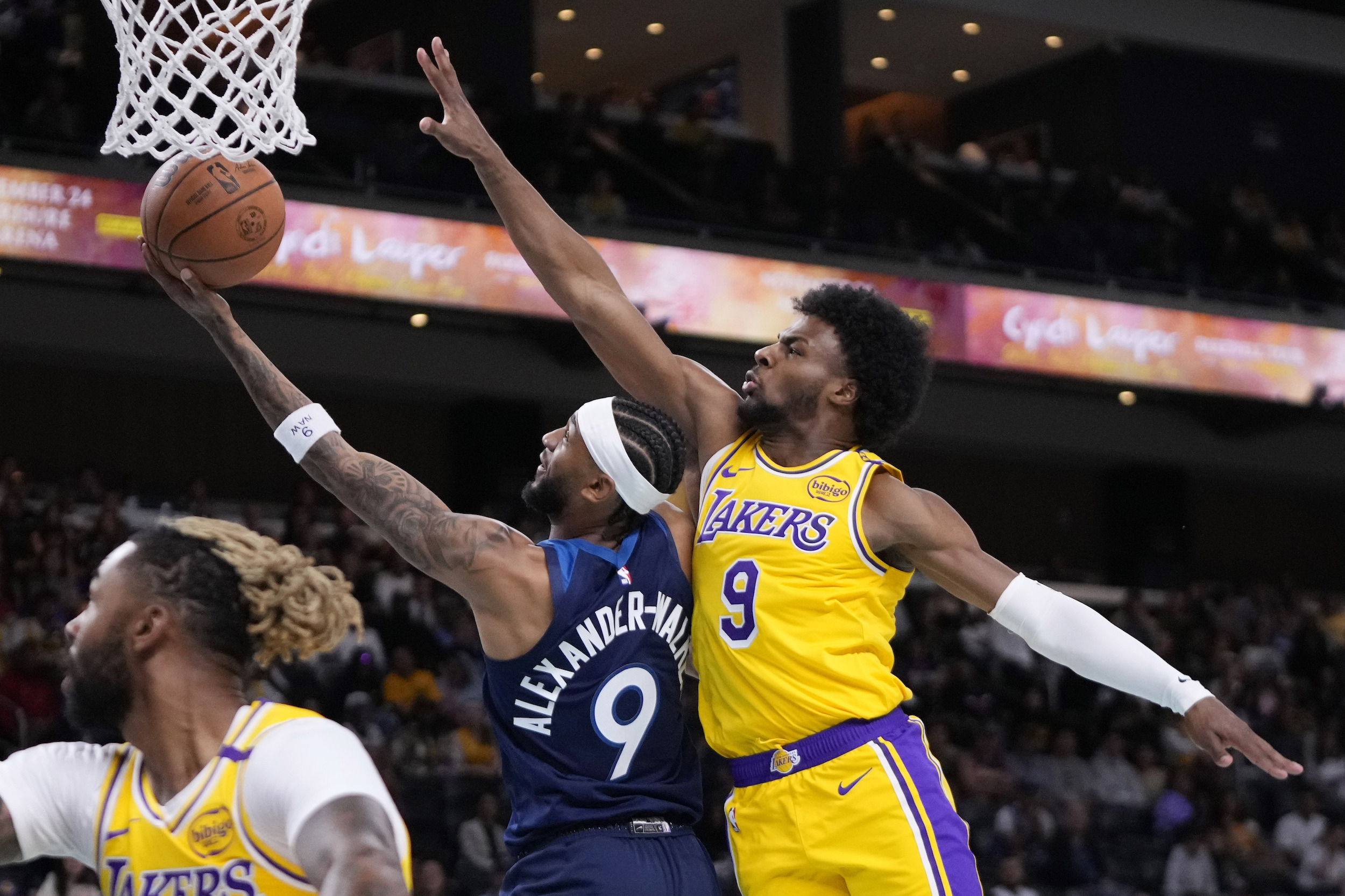 NBA: Bronny James comienza su carrera en los Lakers con su debut en pretemporada