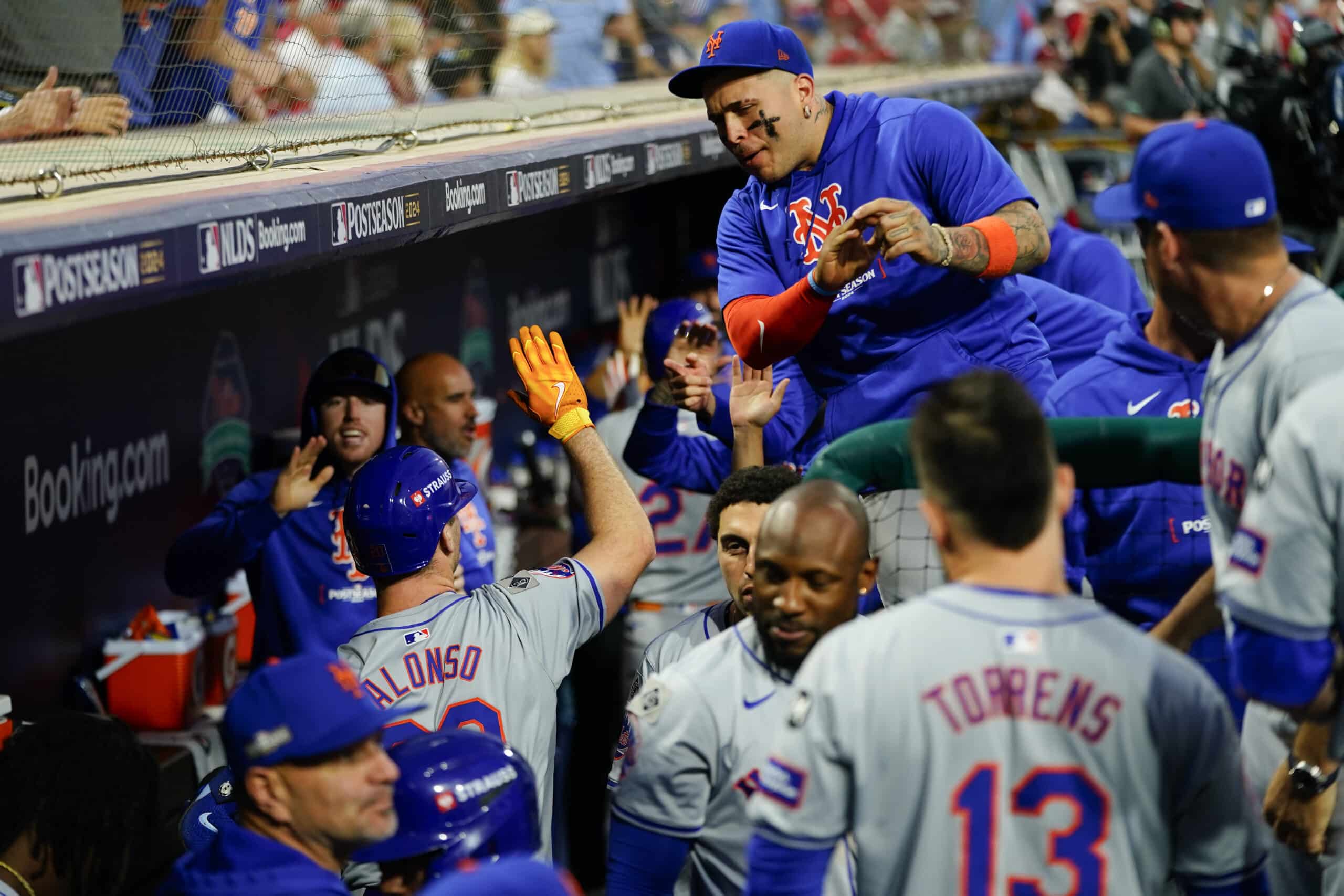 MLB: يستخدم Mets مسيرة أخرى في أكتوبر ليتصدر فيليز في لعبة NLDS 1