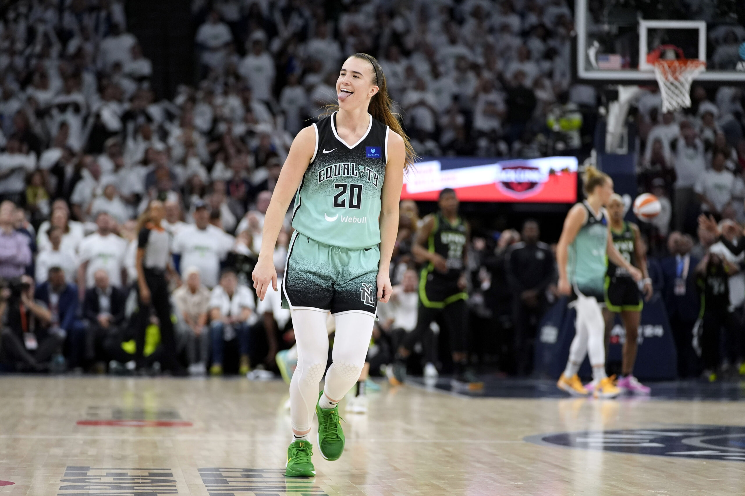 La escolta de las Liberty de Nueva York, Sabrina Ionescu, las Finales de la WNBA de las Minnesota Lynx