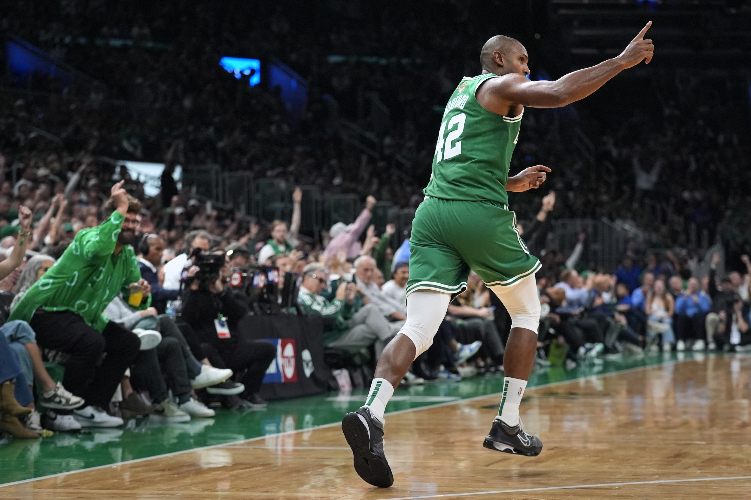 NBA: Celtics menyamai rekor NBA dengan 29 3 detik, lalu gagal dalam 13 percobaan berikutnya