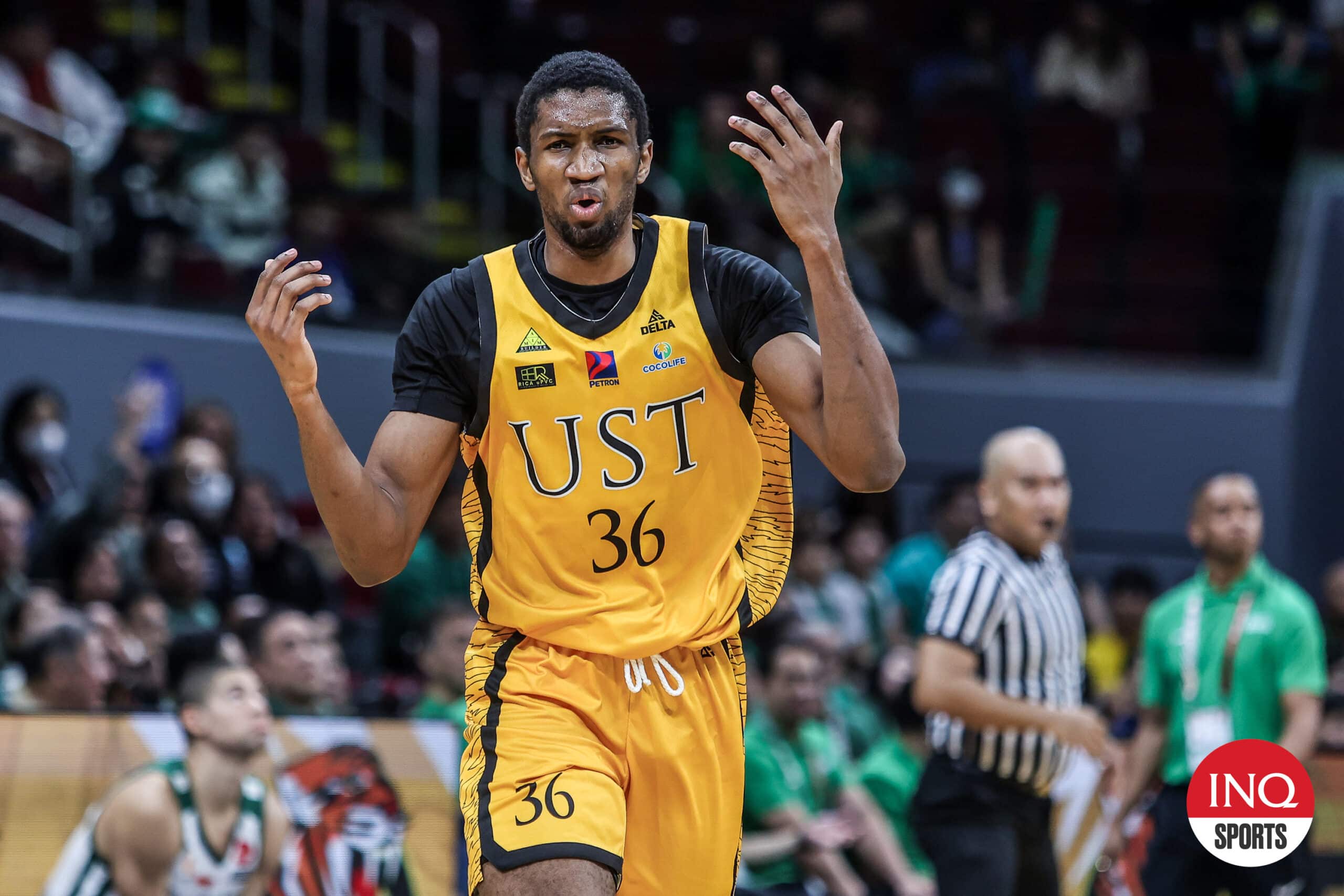 UAAP: Mo Tounkara suspendido para el partido en casa UST vs Ateneo