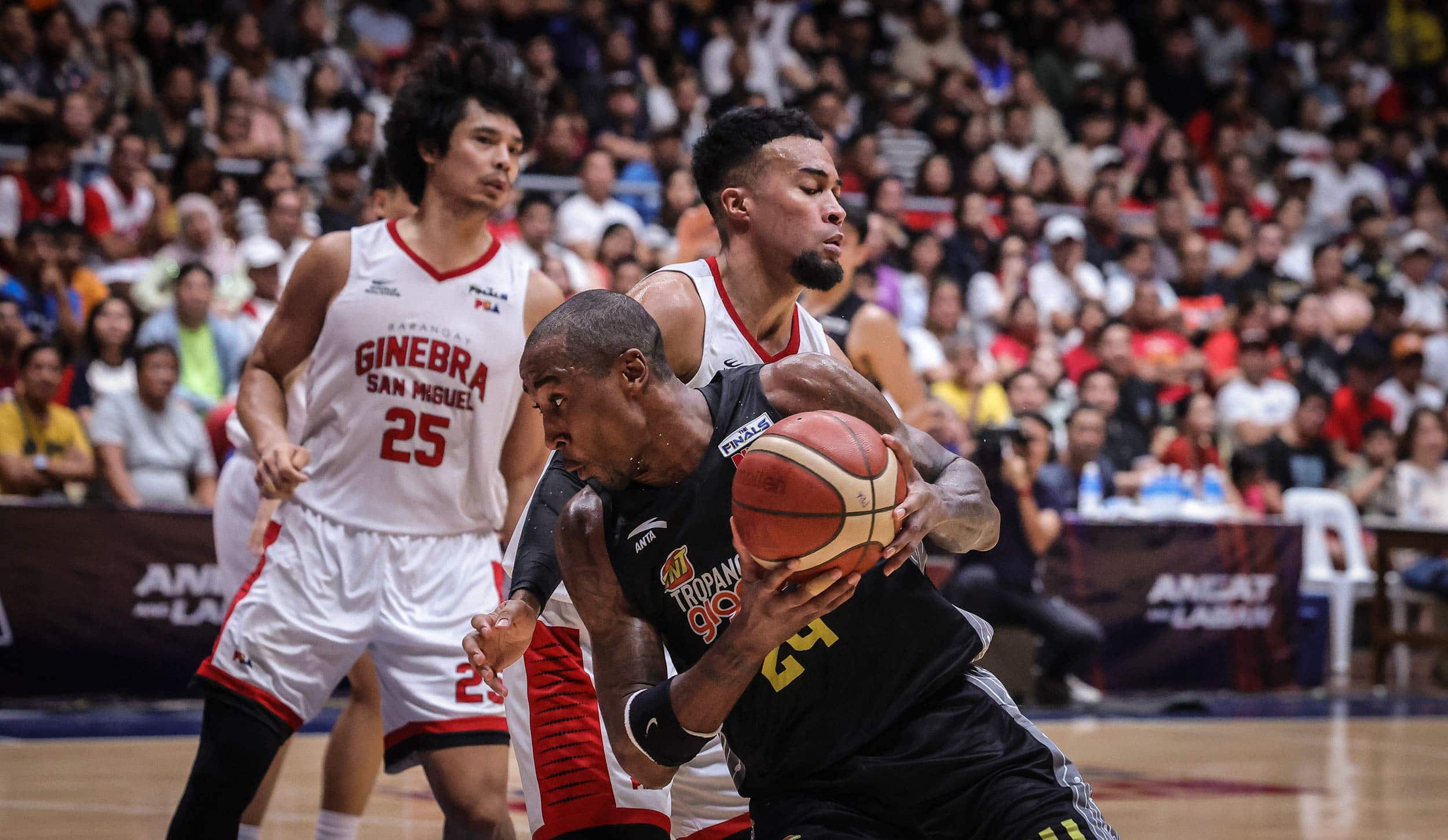 Rondae Hollis-Jefferson PBA Finals Game 1