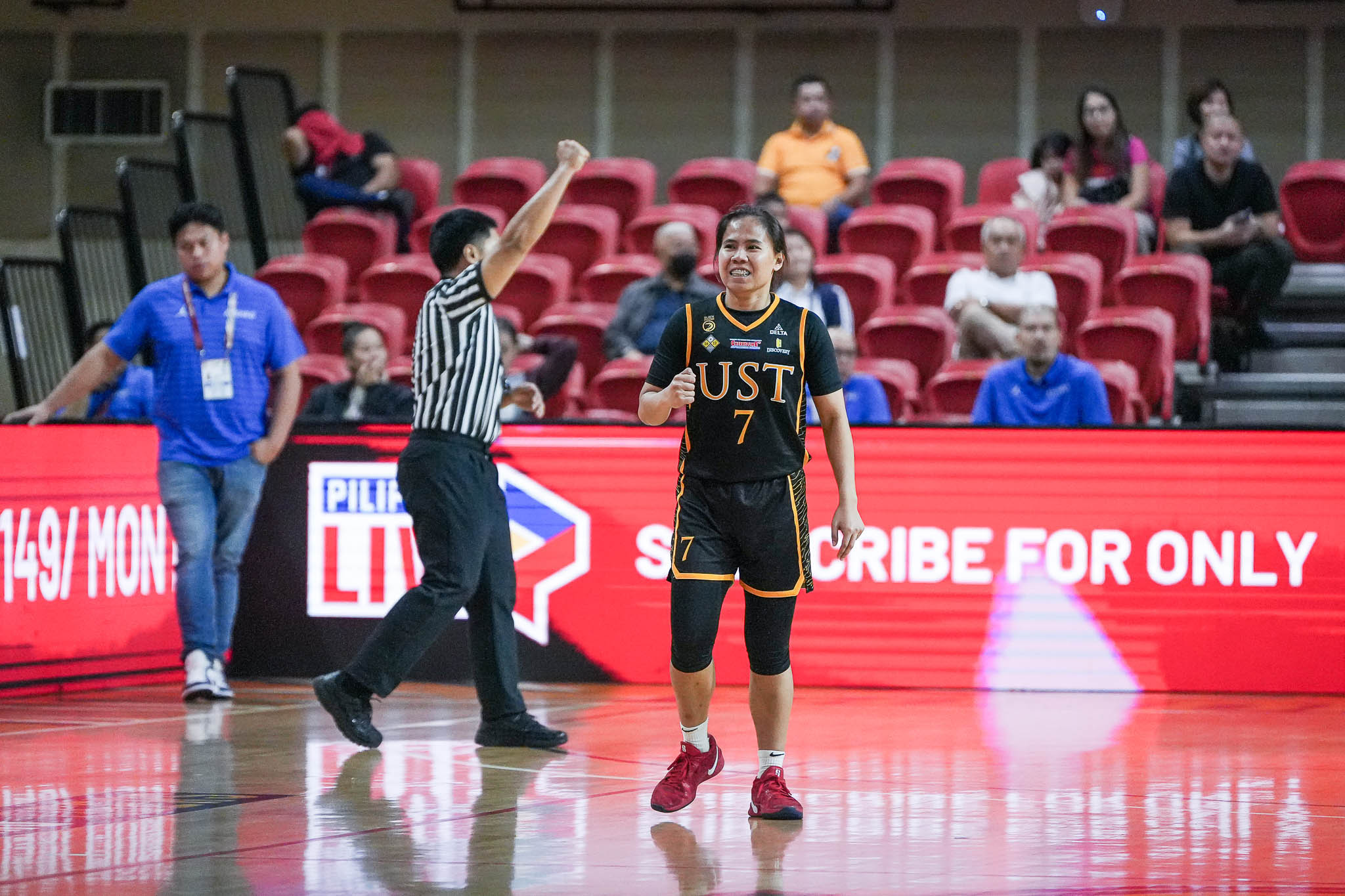 Tacky Tacatac UST Tigresses UAAP Temporada 87 Basquete feminino