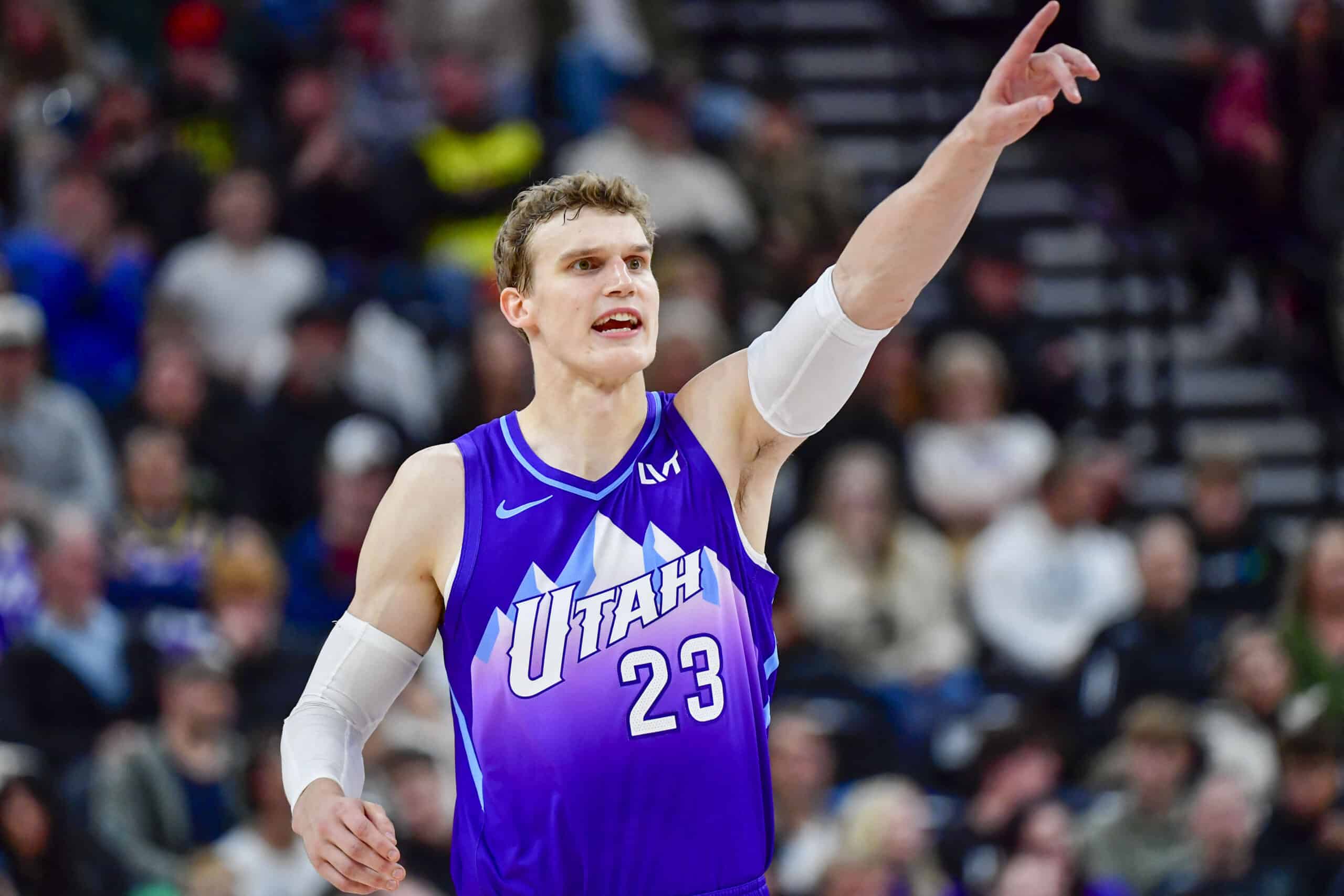 Utah Jazz Forward/Center Lauri Markkanen NBA Knicks