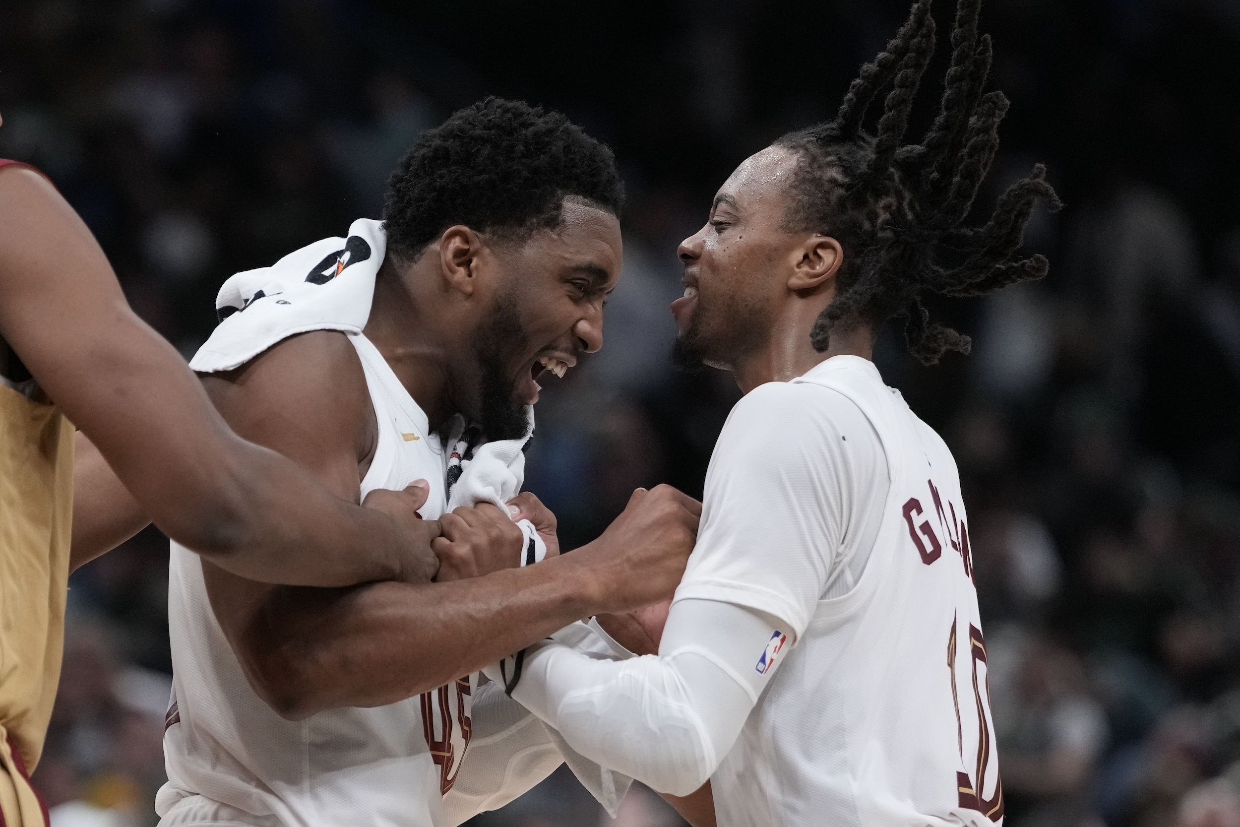 Donovan Mitchell Cavaliers beat Bucks NBA