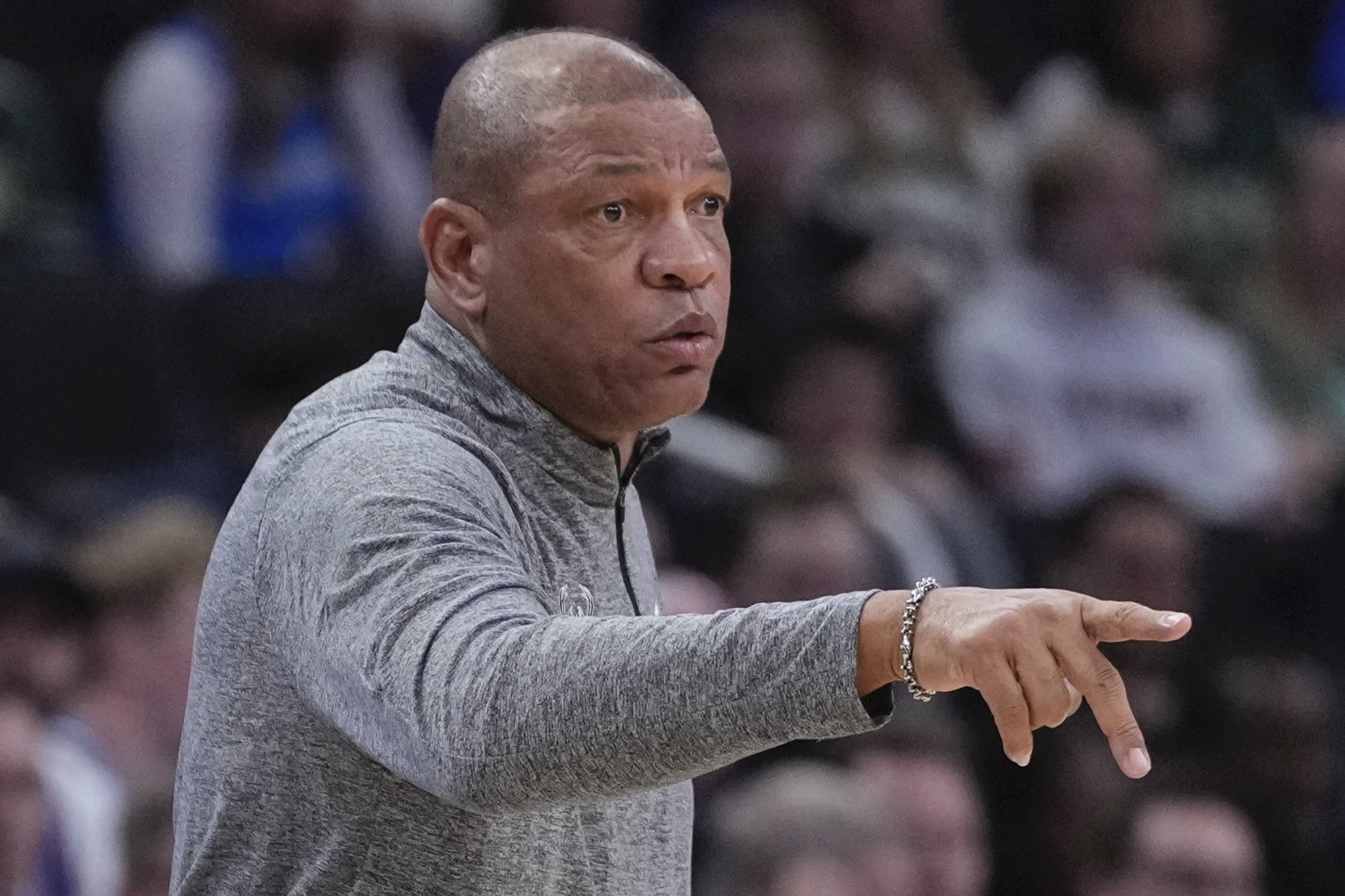 Pelatih Bucks Doc Rivers bereaksi terhadap denda tersebut dan mengatakan dia harus membela pemainnya