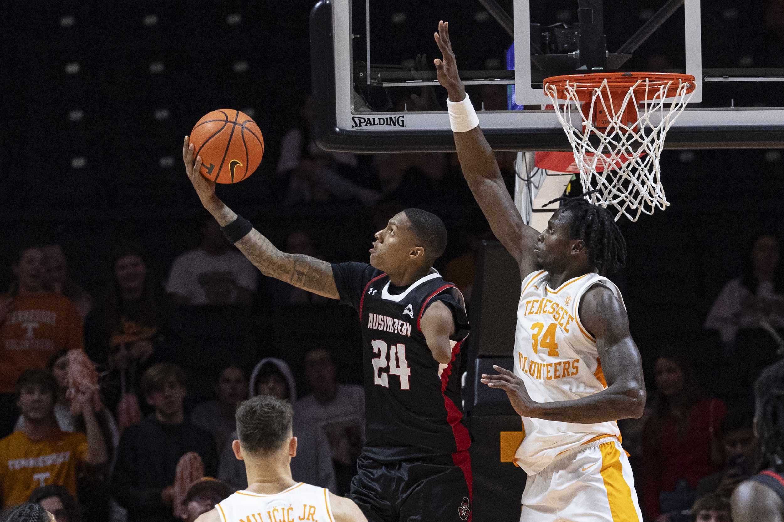 One-armed sensation Hansel Enmanuel making impact for Austin Peay