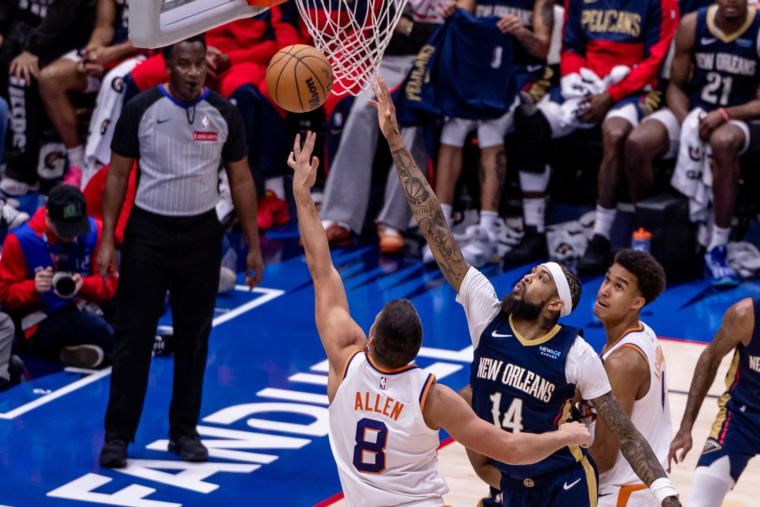 Phoenix Suns guard Grayson Allen (8) shoots a jump shot over New Orleans Pelicans forward Brandon Ingram  NBA