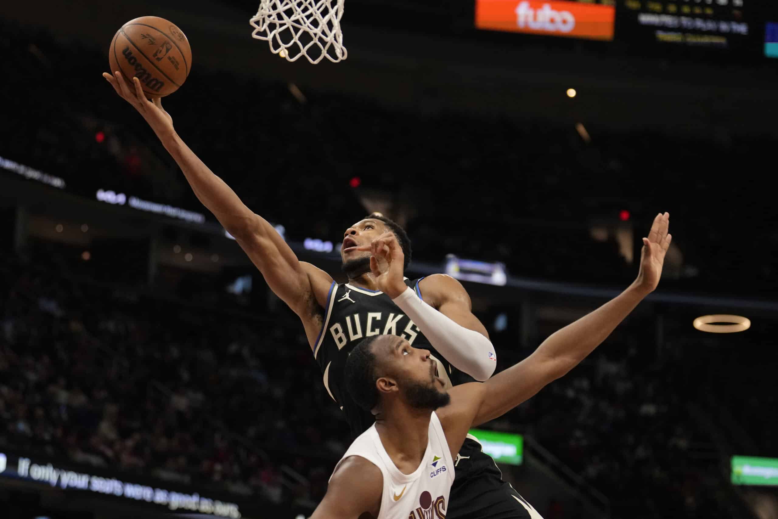 Milwaukee Bucks forward Giannis Antetokounmpo,  NBA Cavaliers