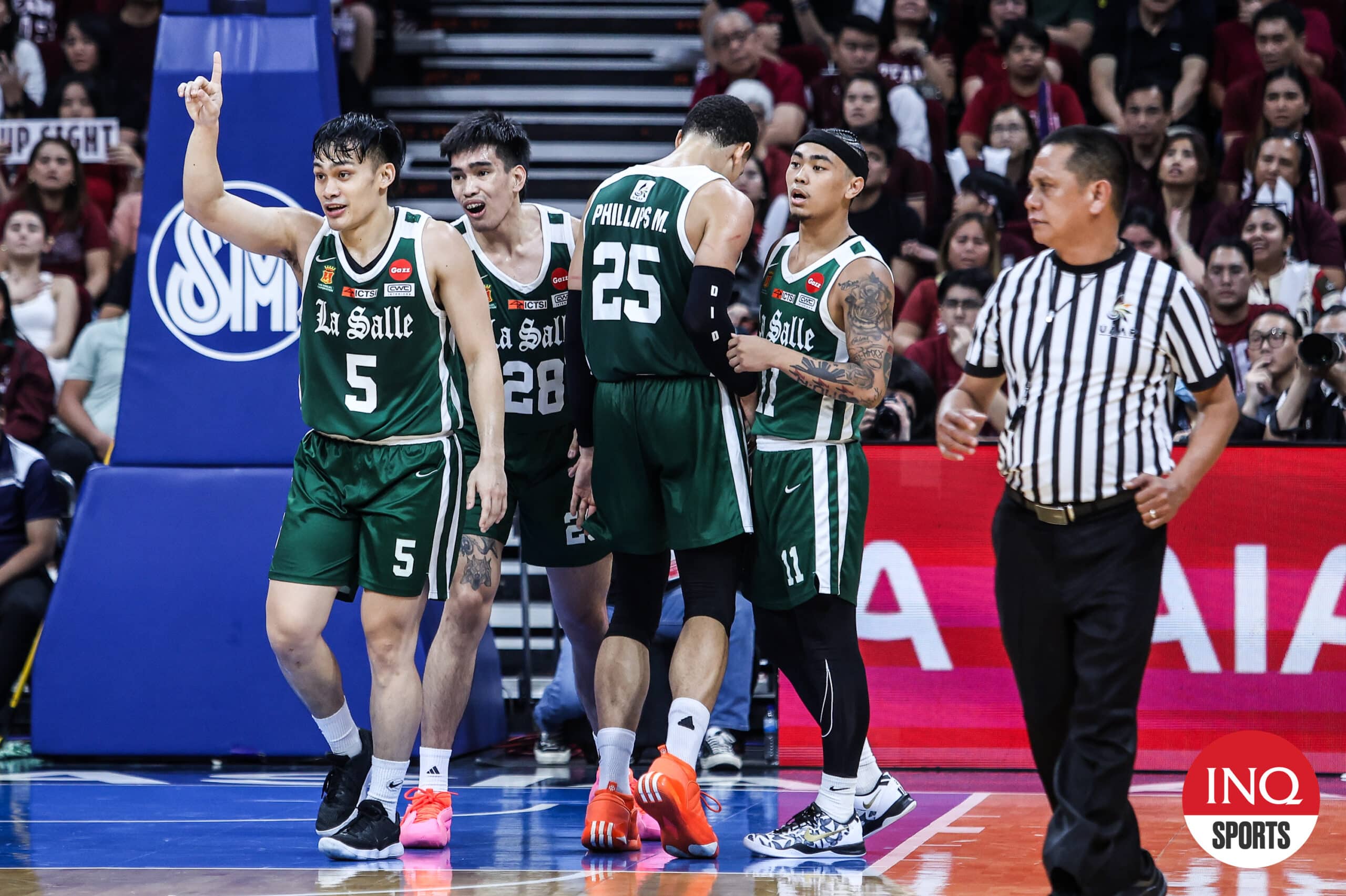 La Salle Green Archers in Game 2 of the UAAP Season 87 men's basketball Finals against UP Fighting Maroons. –MARLO CUETO/IN