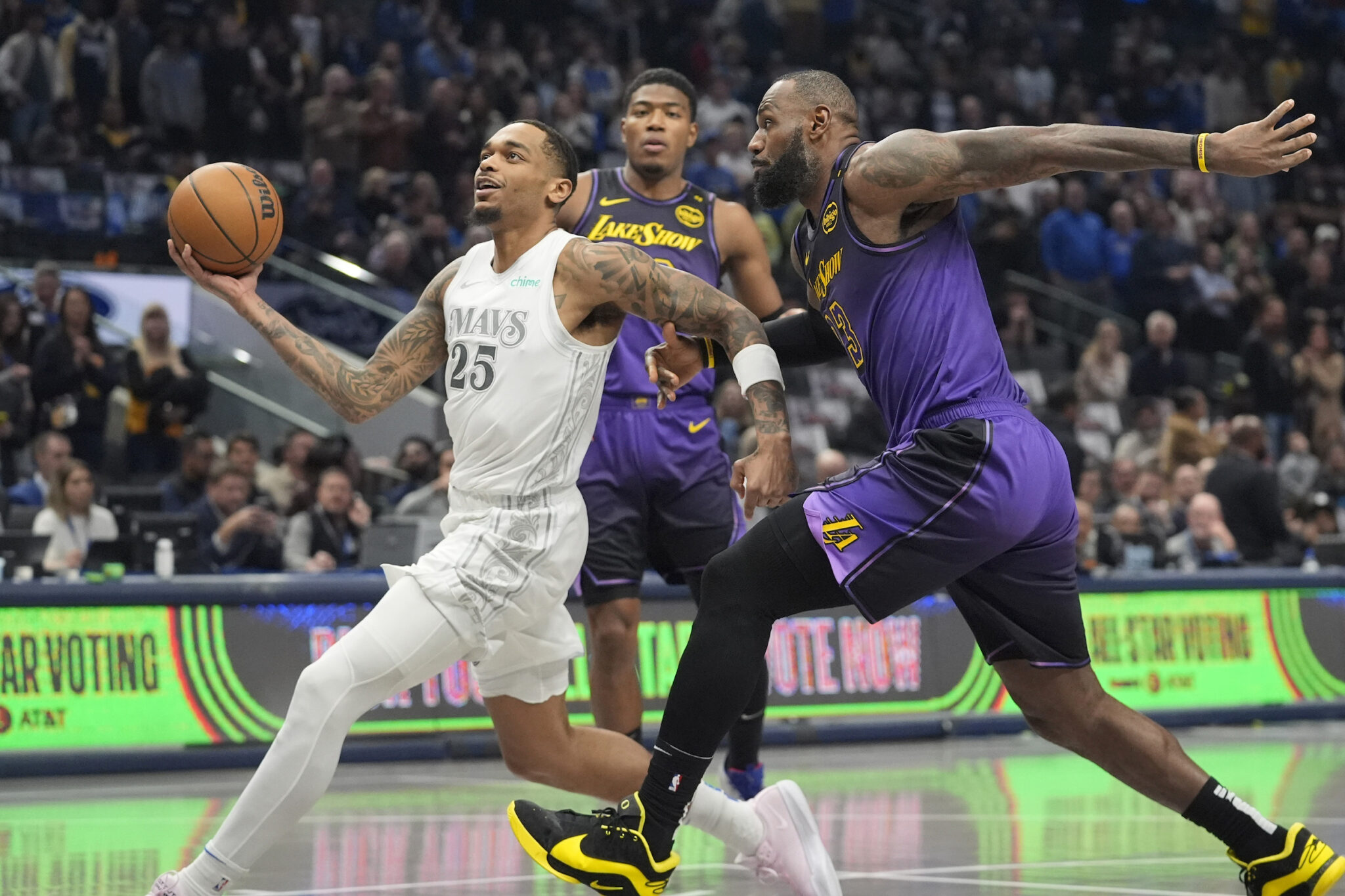 NBA Depleted Mavericks upset Lakers to end 5game slide