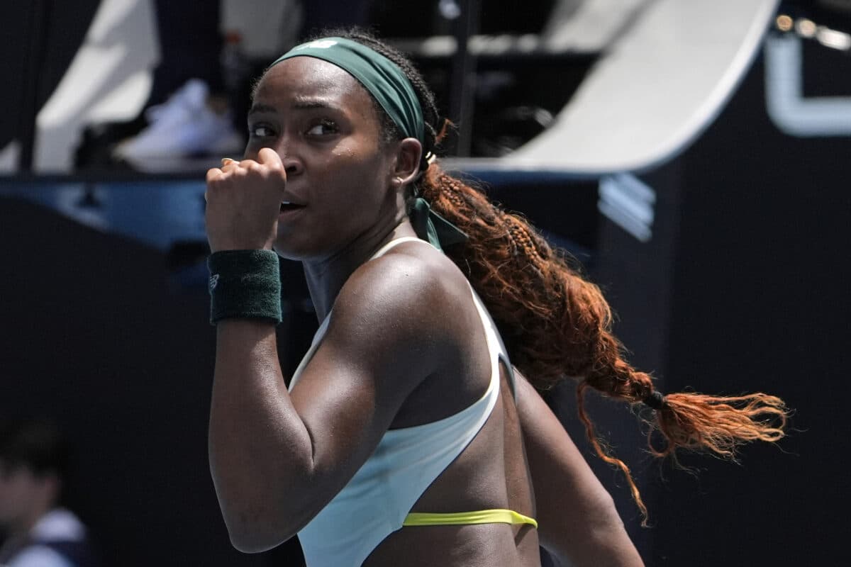 Australian Open 2025 Coco Gauff drops a set, reaches quarters