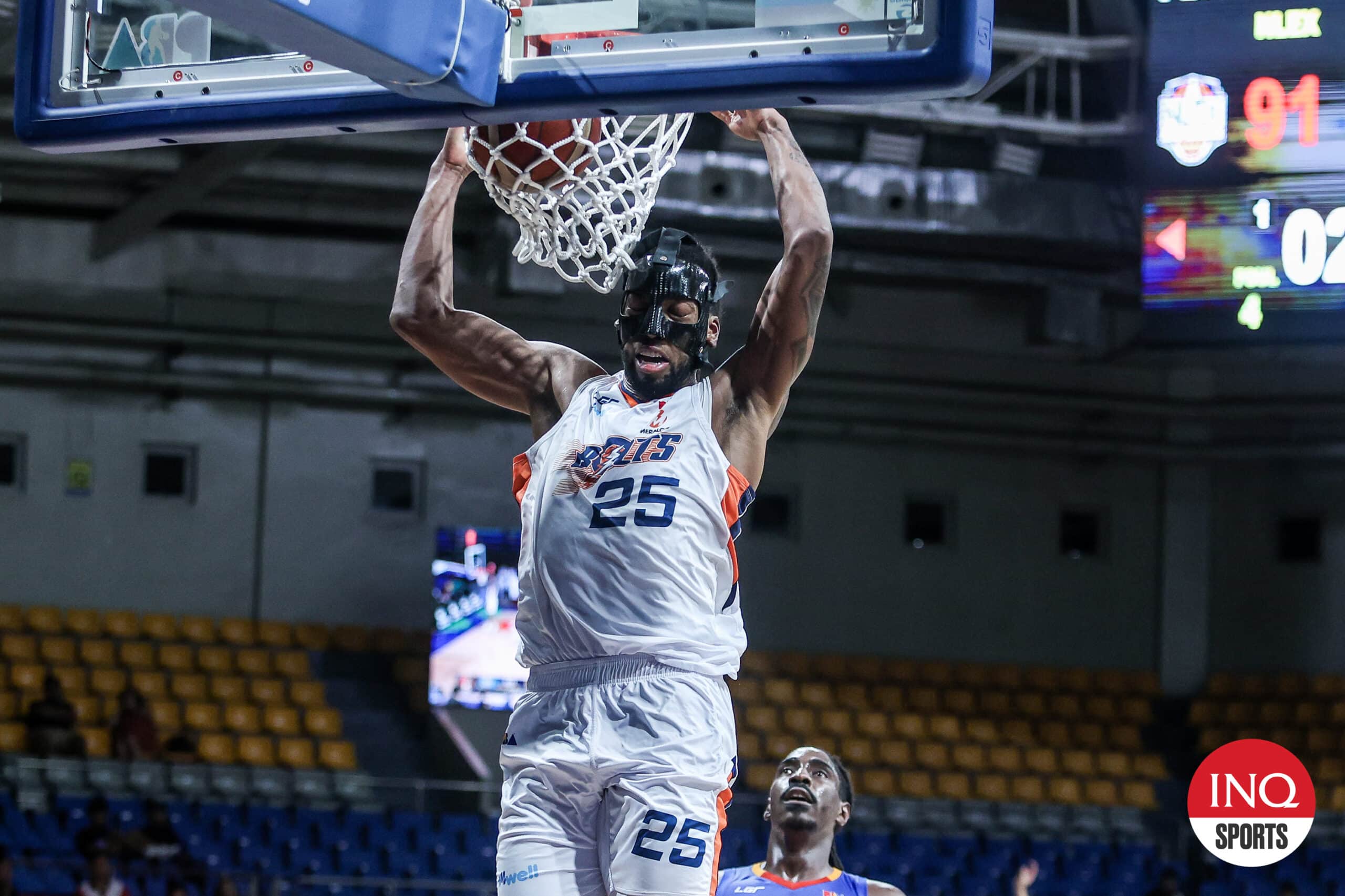 Meralco Bolts' Import Akil Mitchell in the PBA Commissioner's Cup game against NLEX Road Warriors.