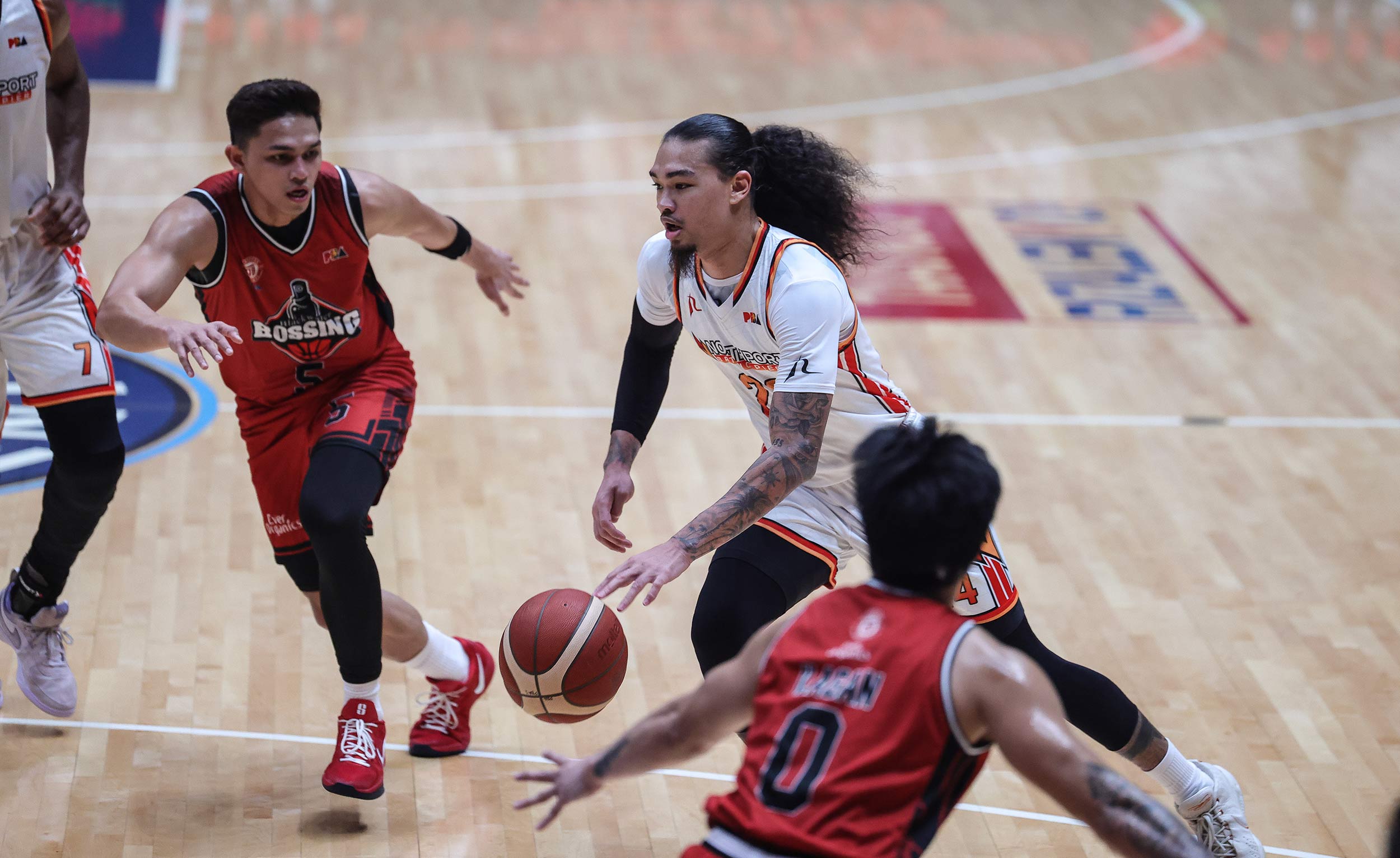 PBA: NorthPort dumps Blackwater to reclaim top spot