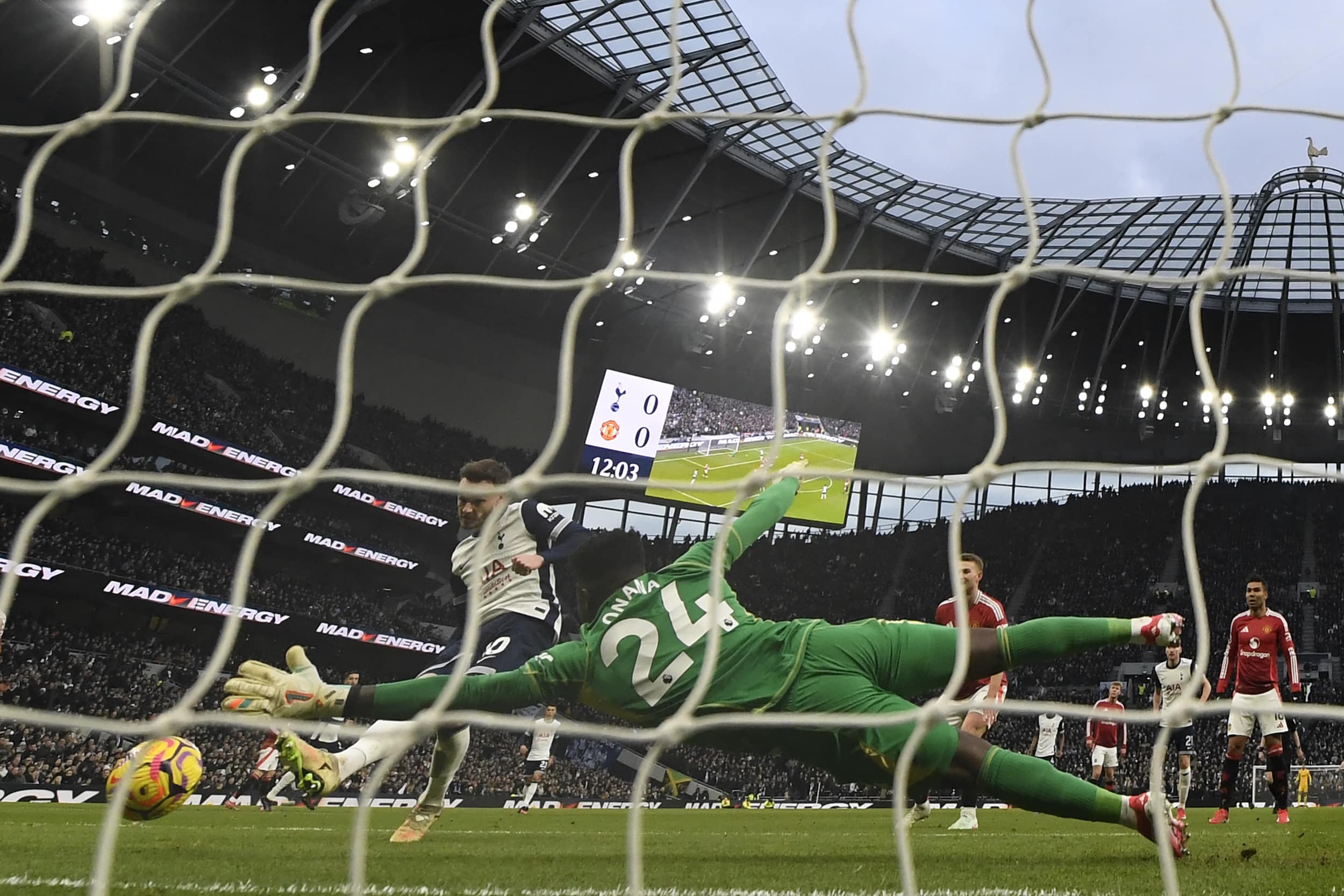 Tottenham James Maddison vs Manchester United Premier League