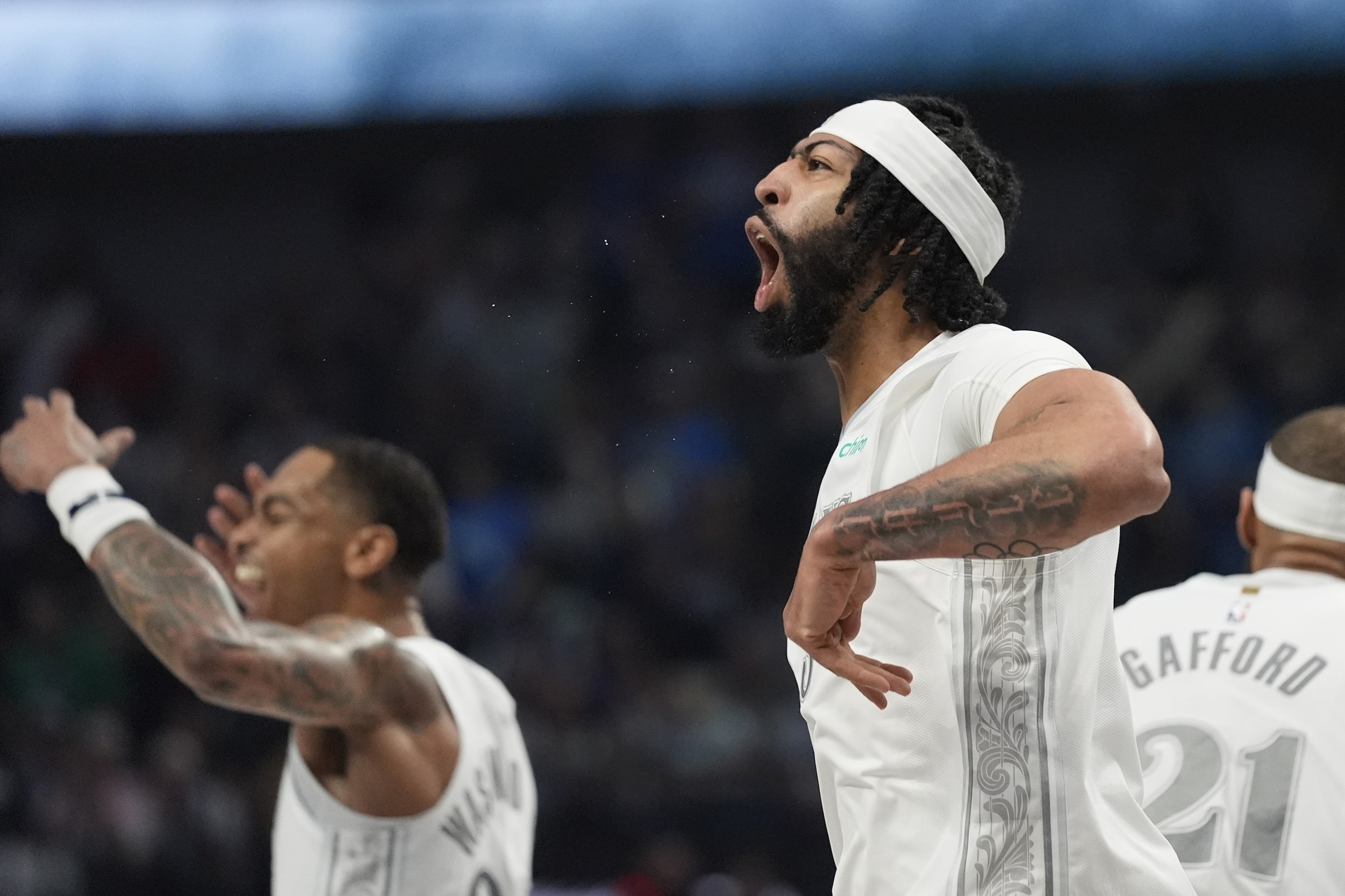 Anthony Davis Dallas Mavericks estréia da NBA