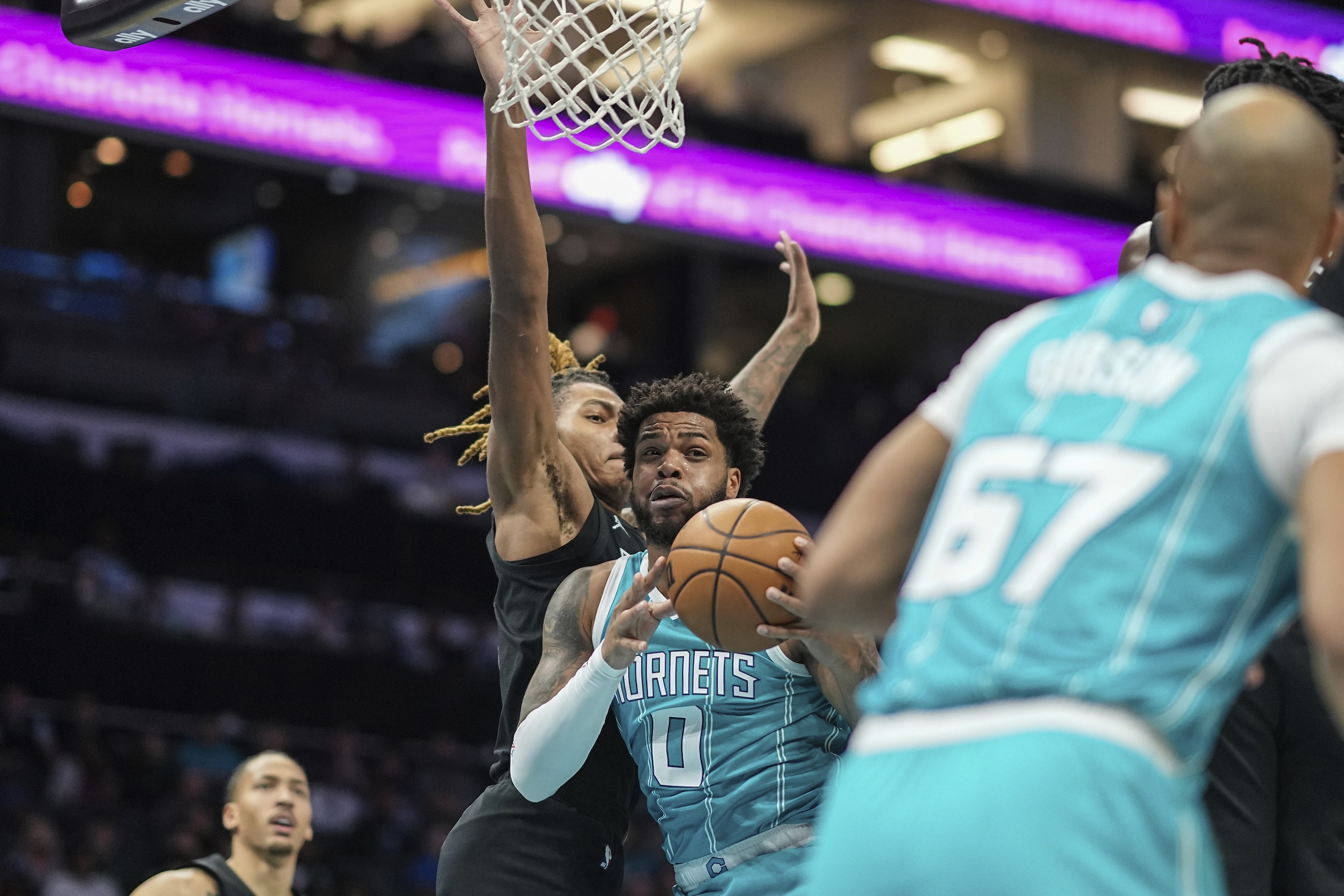 NBA: Hornets snap a nine-game skid after beating Nets