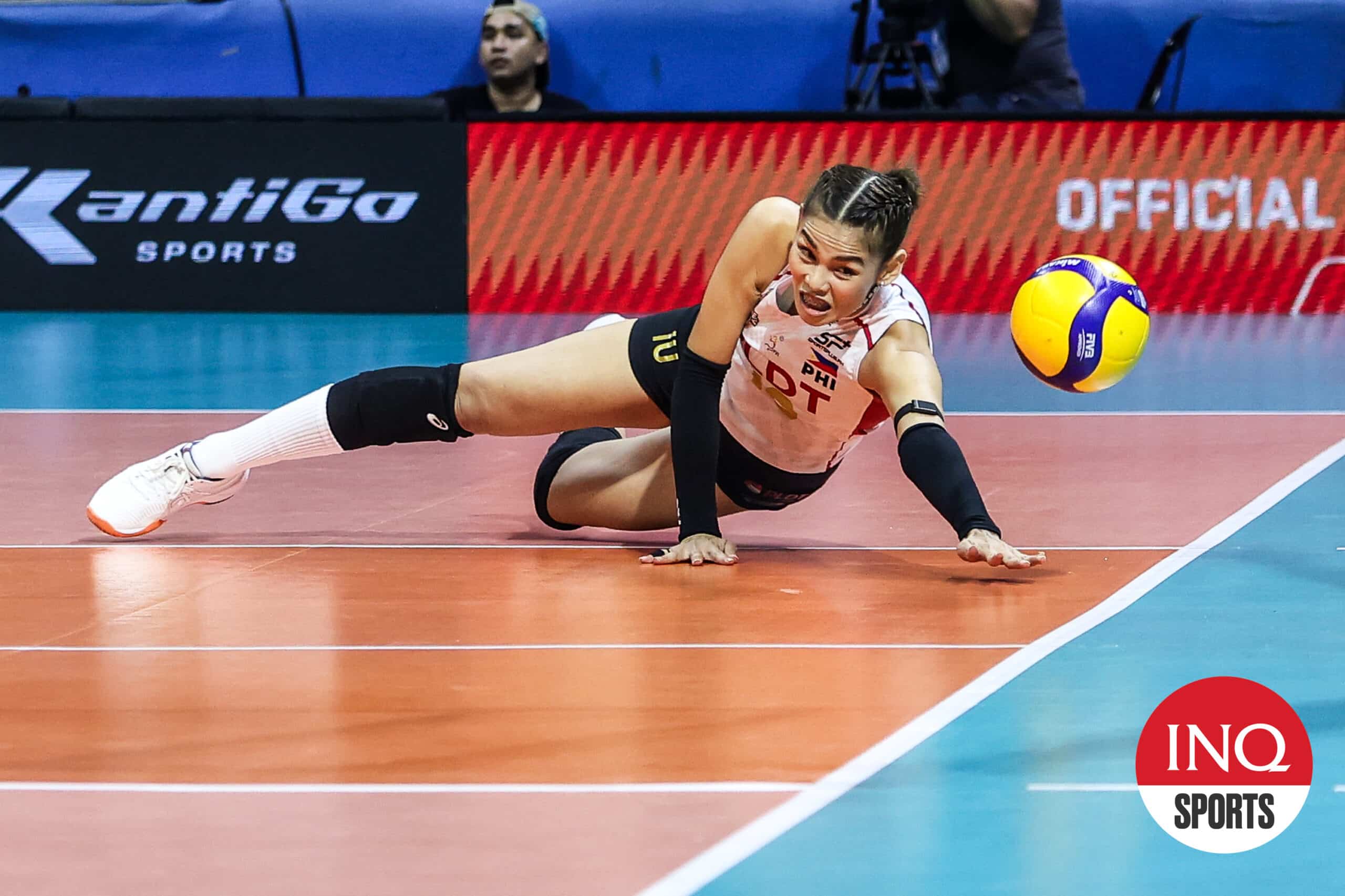 With Baron leading defense, High Speed Hitters triumph