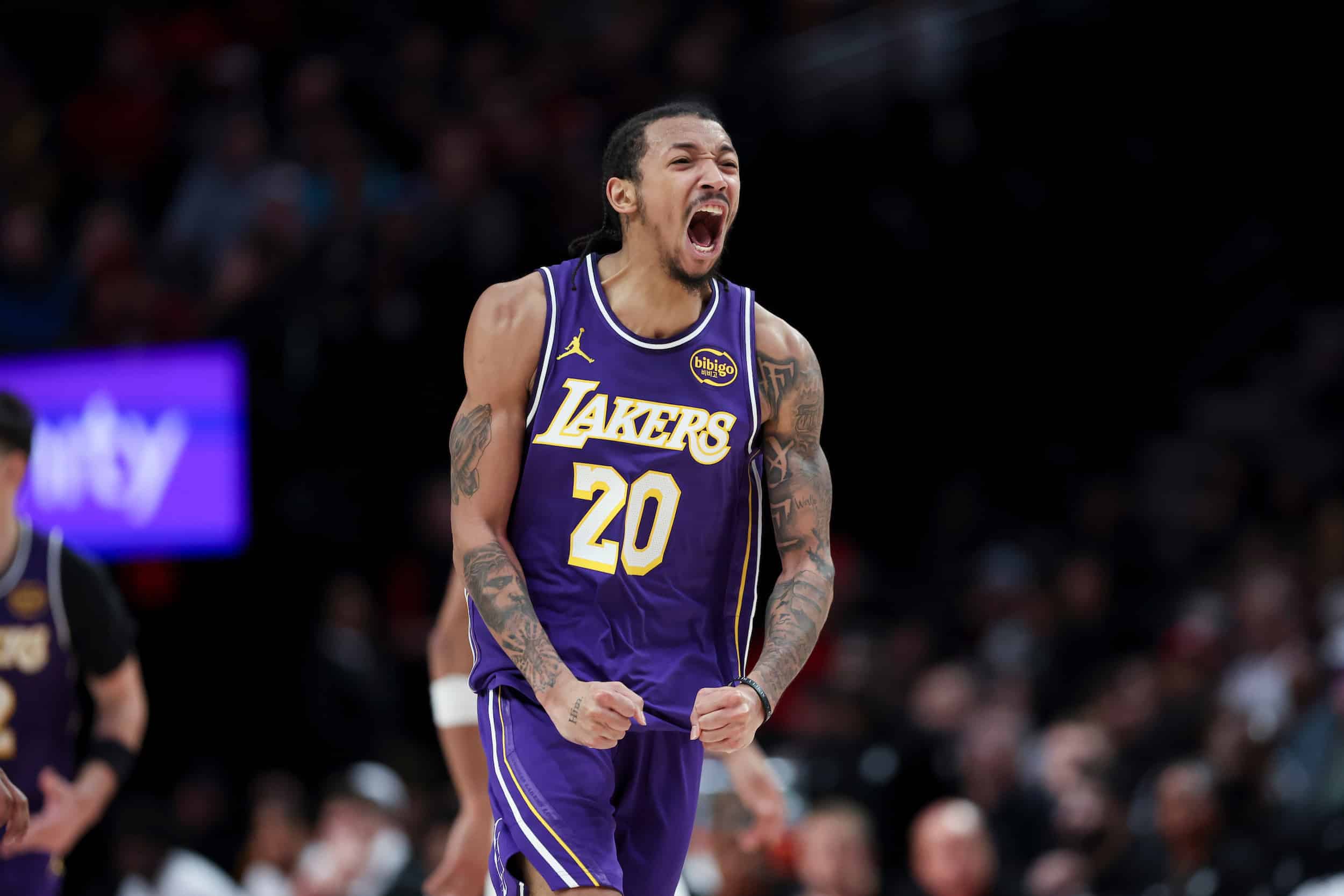 Lakers Superam em Portland: Vitória de 123 a 115 contra os Trail Blazers com brilho de Ayton e Hachimura