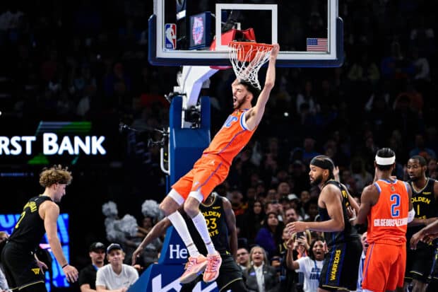 NBA: Gilgeous-Alexander, Holmgren lead Thunder rout of Warriors