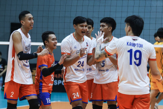 Spikers' Turf: Criss Cross survives; UST surprises champion Cignal