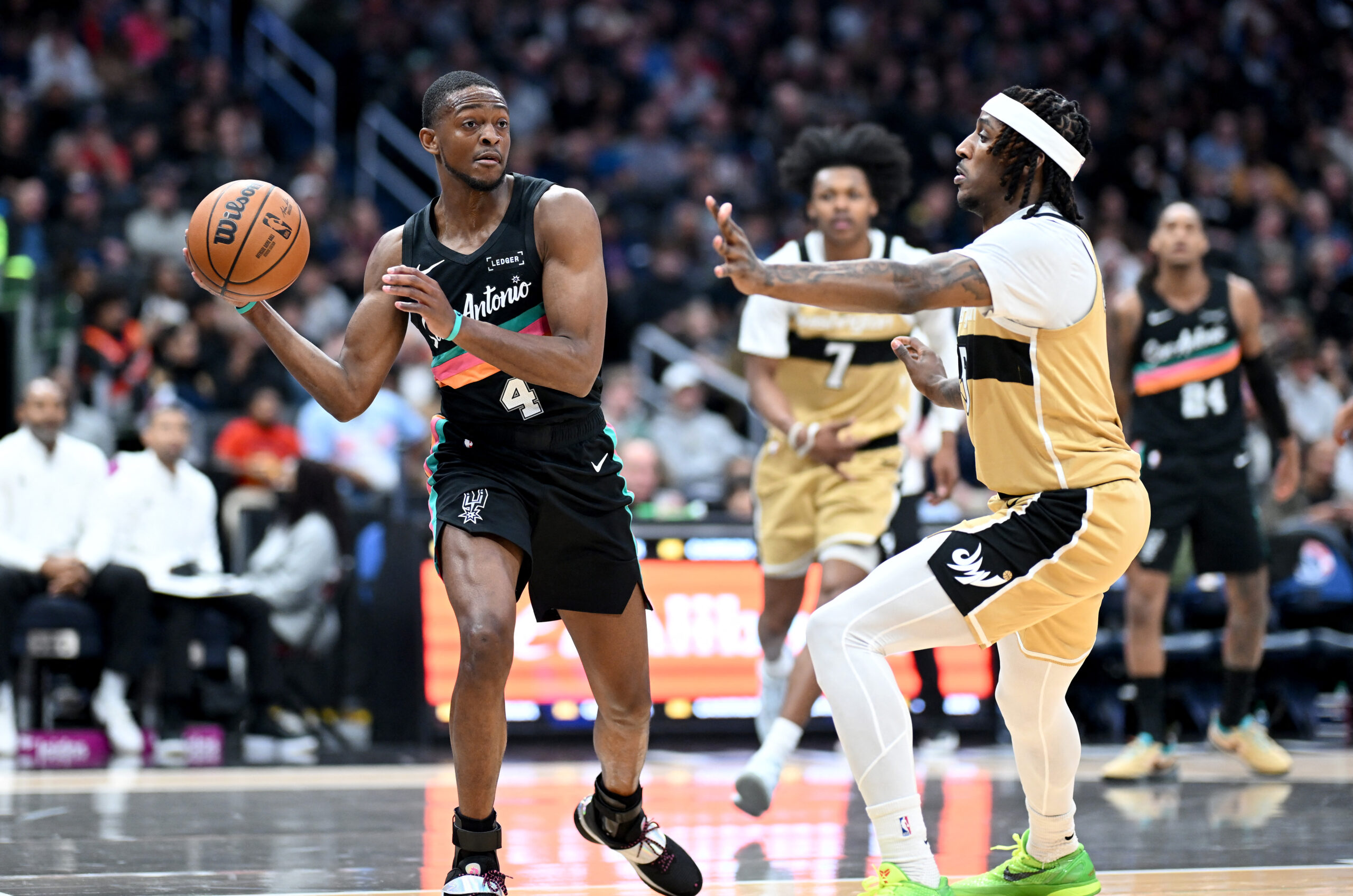 NBA: Spurs ride De’Aaron Fox’s hot hand to beat Wizards