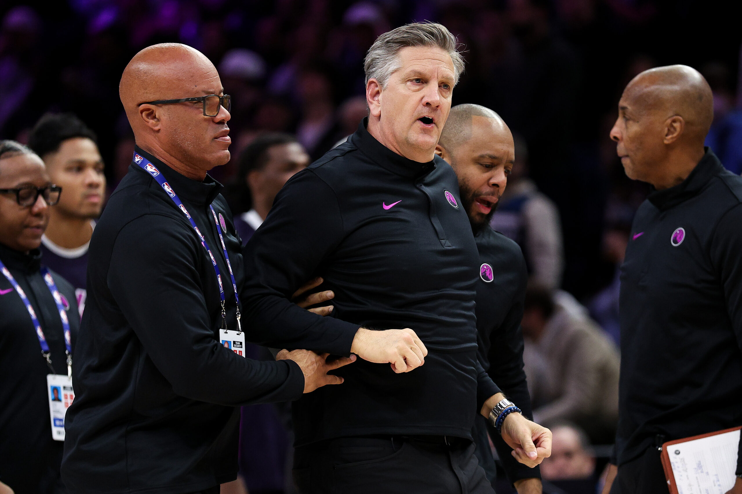 NBA: Timberwolves coach fined $35,000 for spat with officials