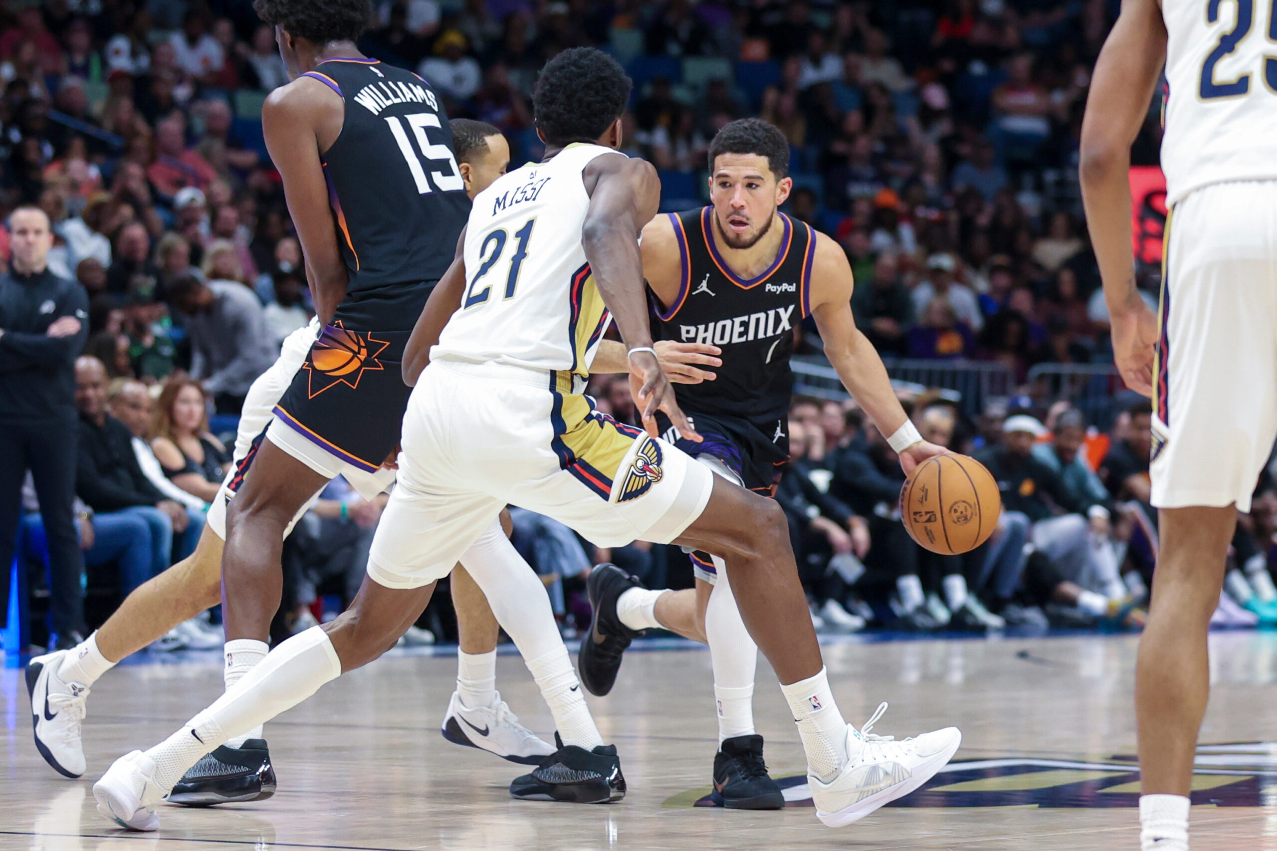 NBA: Devin Booker rallies Suns past Pelicans