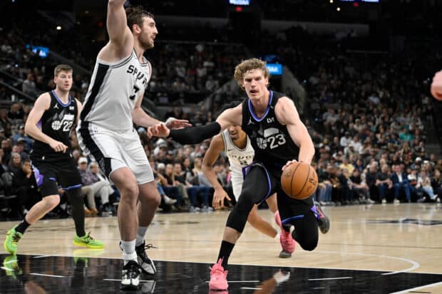 NBA: Jazz halt Spurs' winning streak at eight