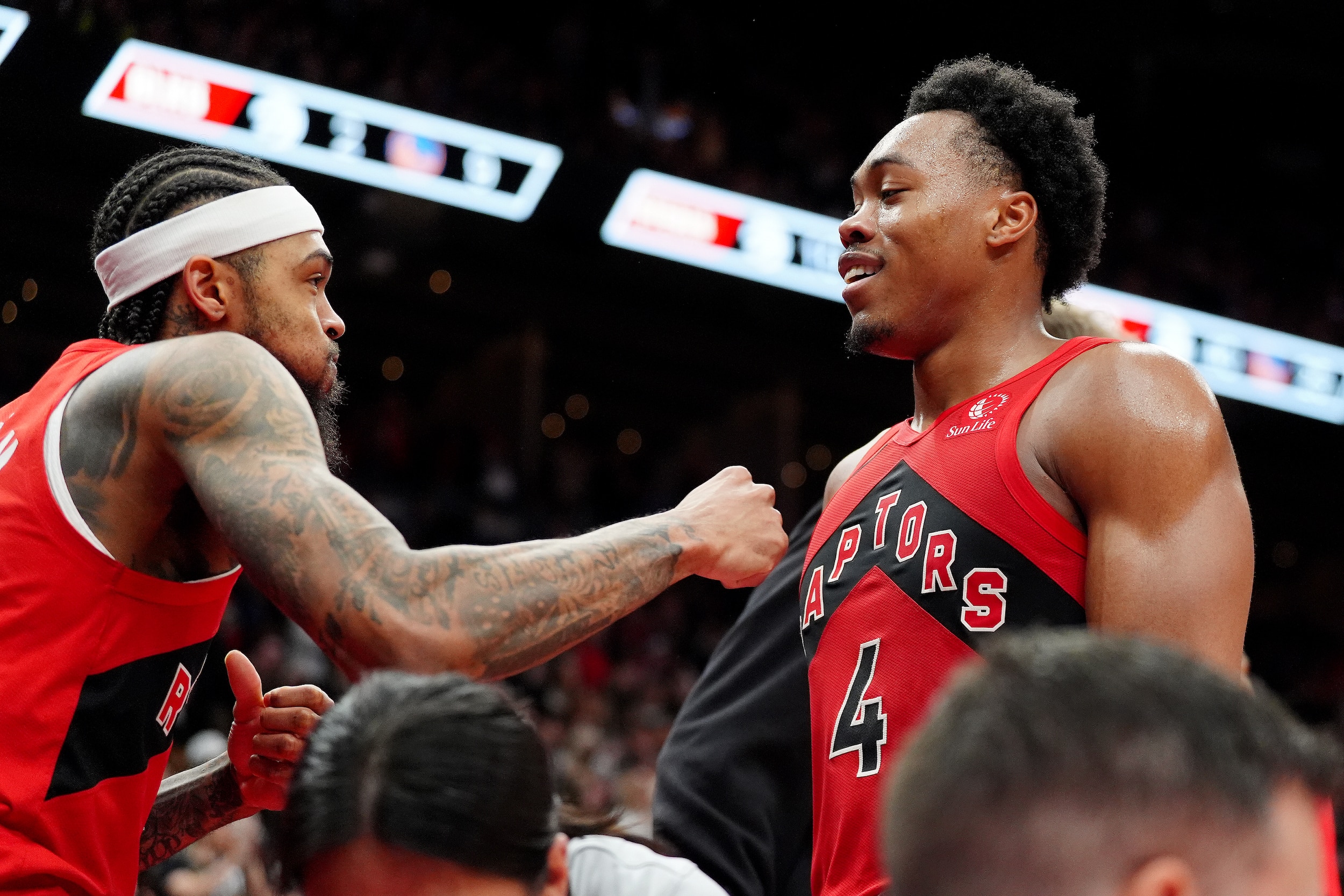 NBA: Scottie Barnes has triple-double, Raptors beat Warriors in OT