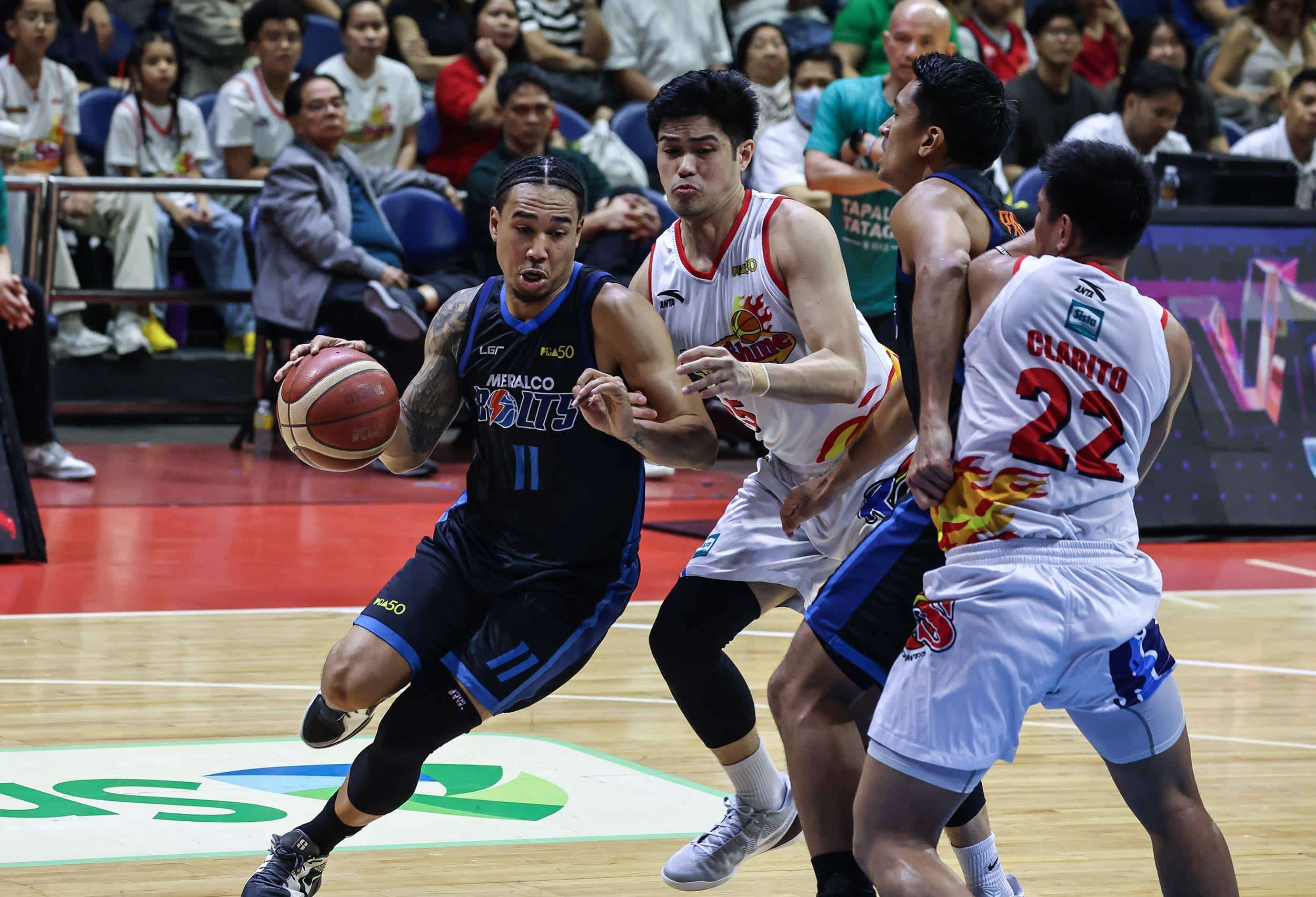 PBA: Meralco clinches semis berth, holds off Rain or Shine