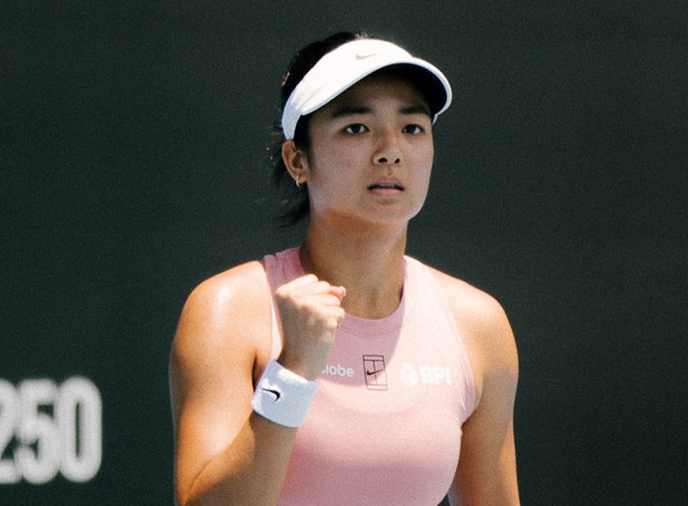 Alex Eala sweeps Magda Linette, advances to ASB Classic semifinal