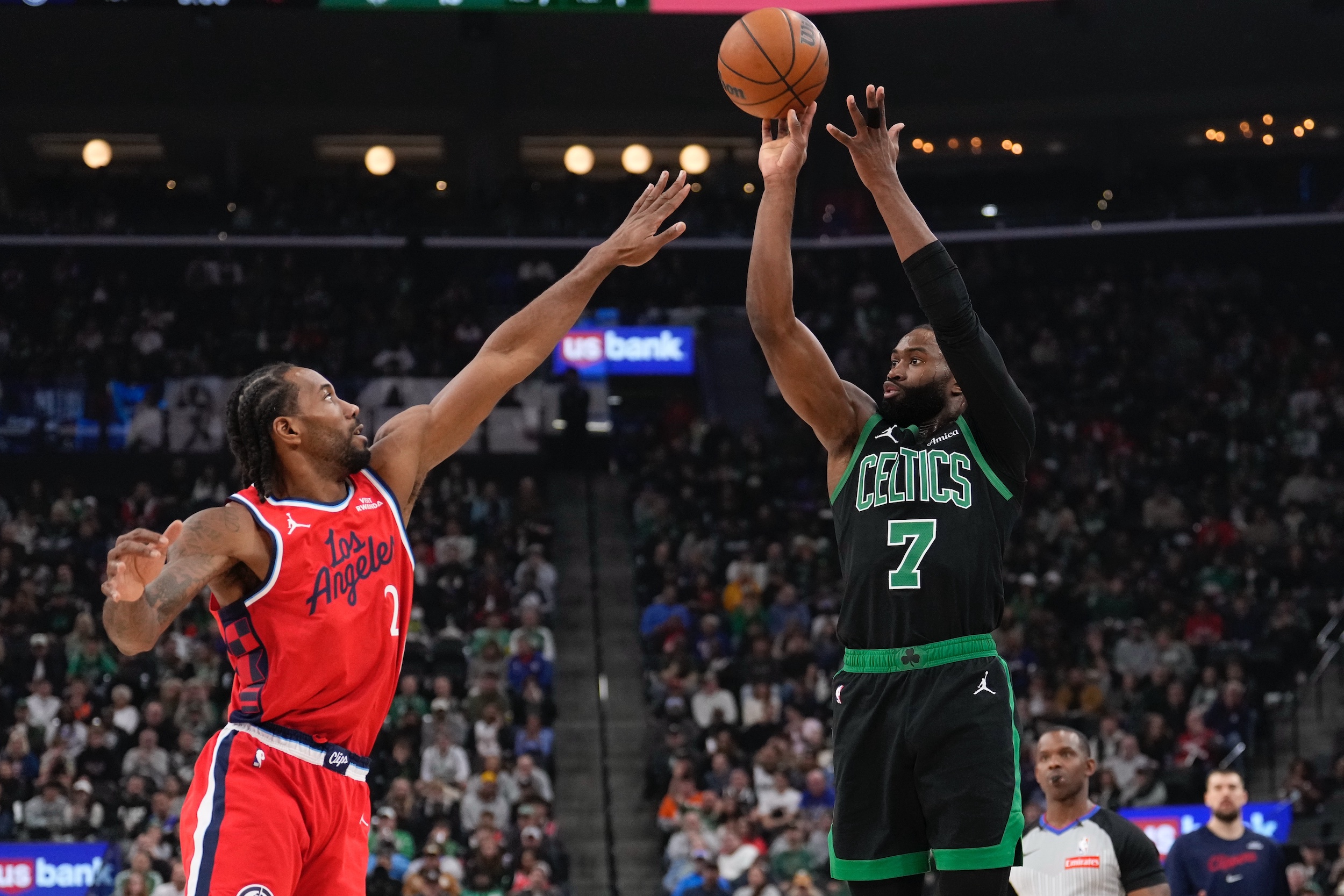 NBA: Jaylen Brown ties career high 50, Celtics romp Clippers
