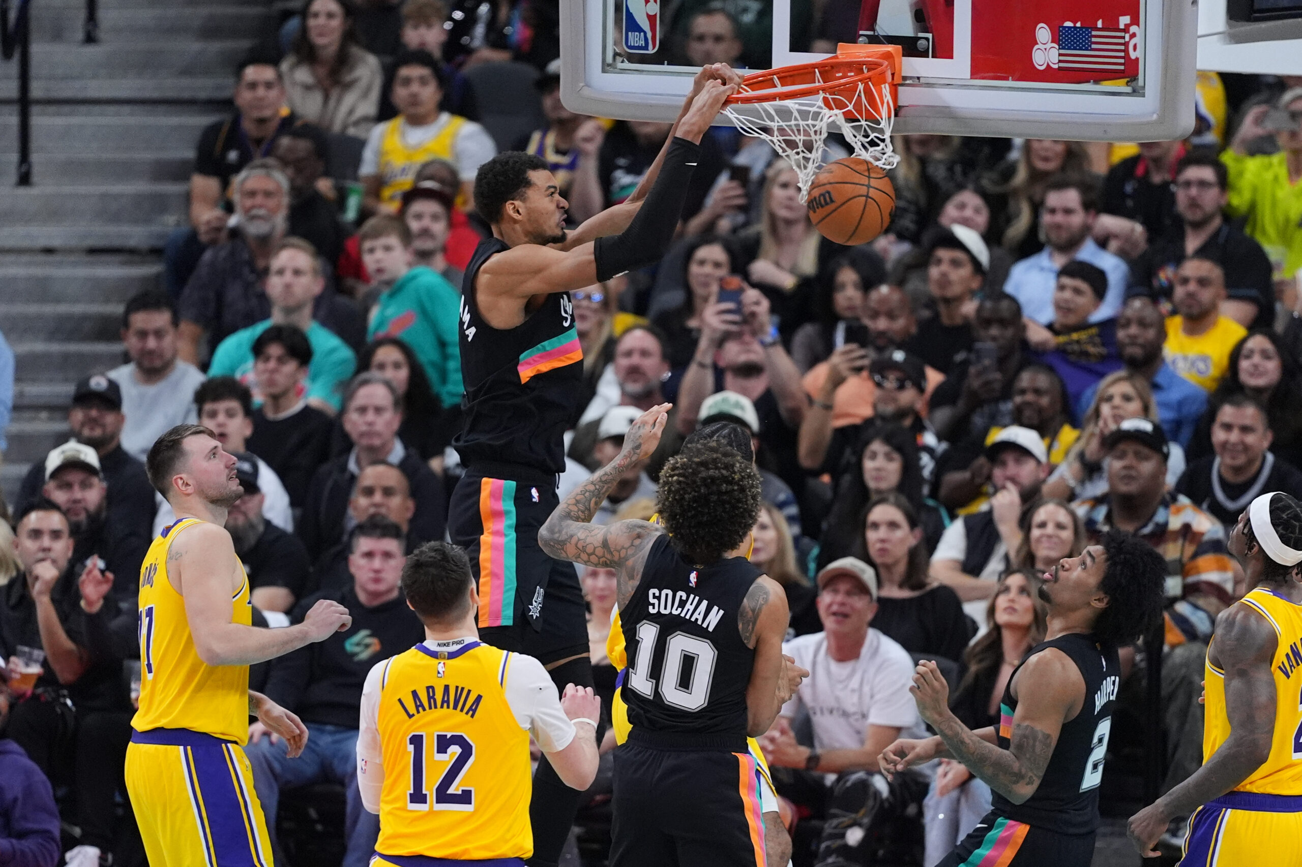 NBA: Spurs beat Lakers despite Luka Doncic’s 38 points