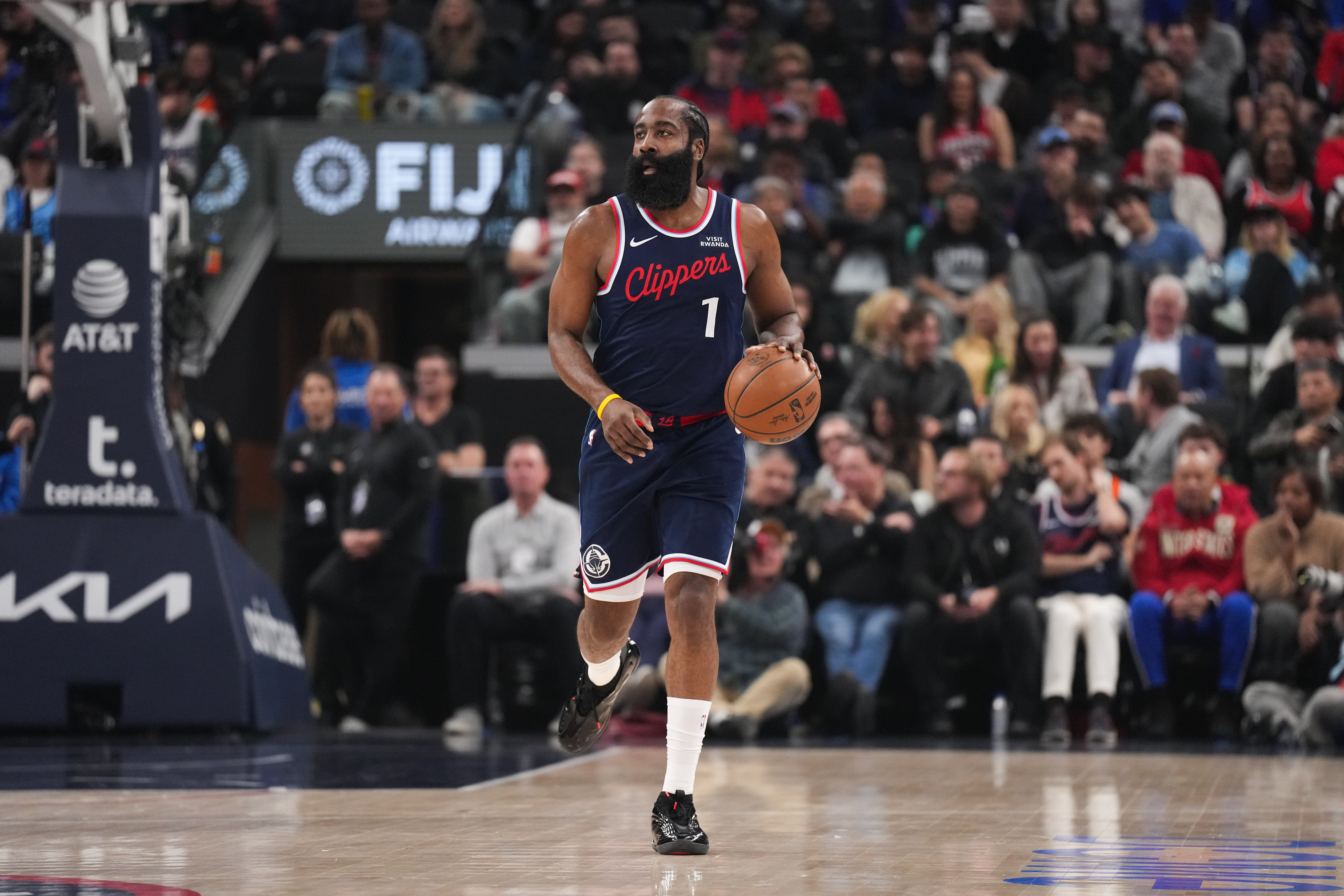 James Harden passes Shaquille O’Neal on NBA all-time scoring list