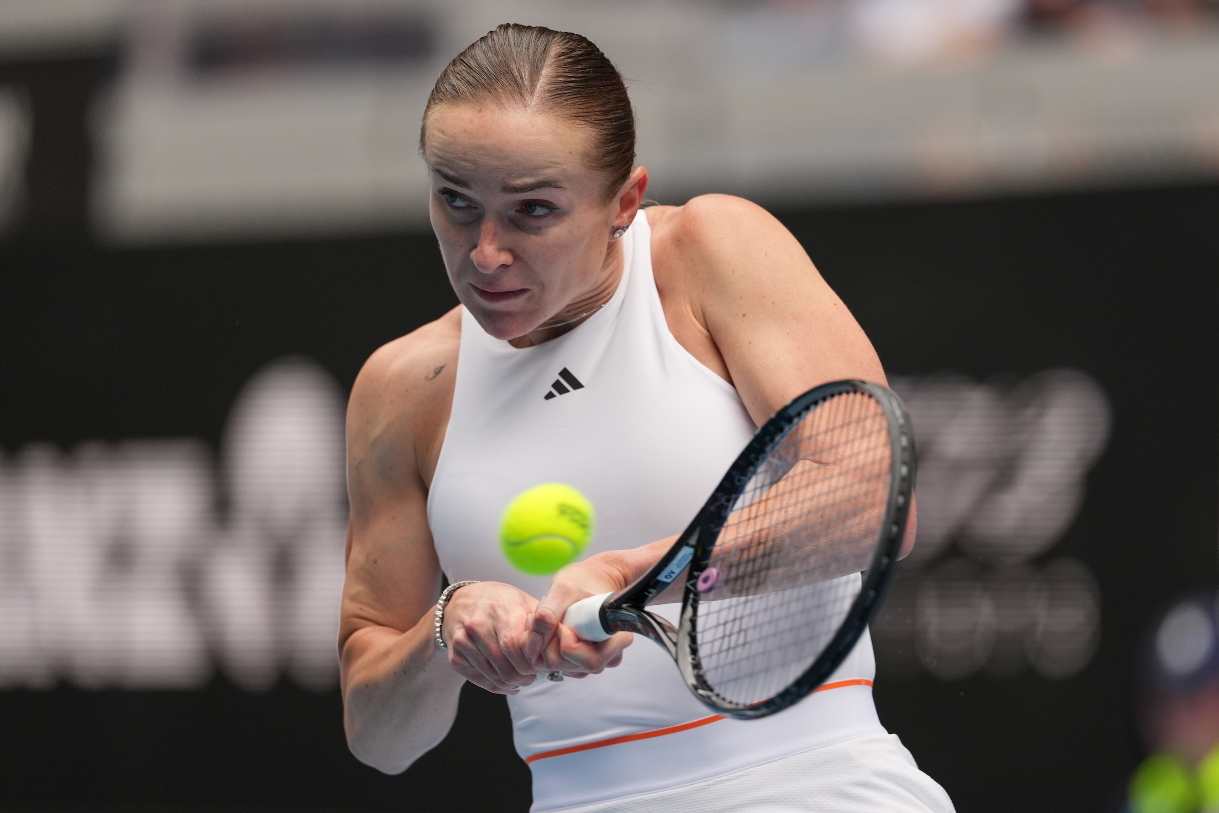 Refreshed Svitolina into Australian Open 3rd round