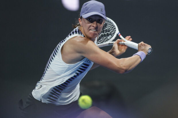 Qatar Open: Swiatek, Rybakina fight back to reach quarterfinals