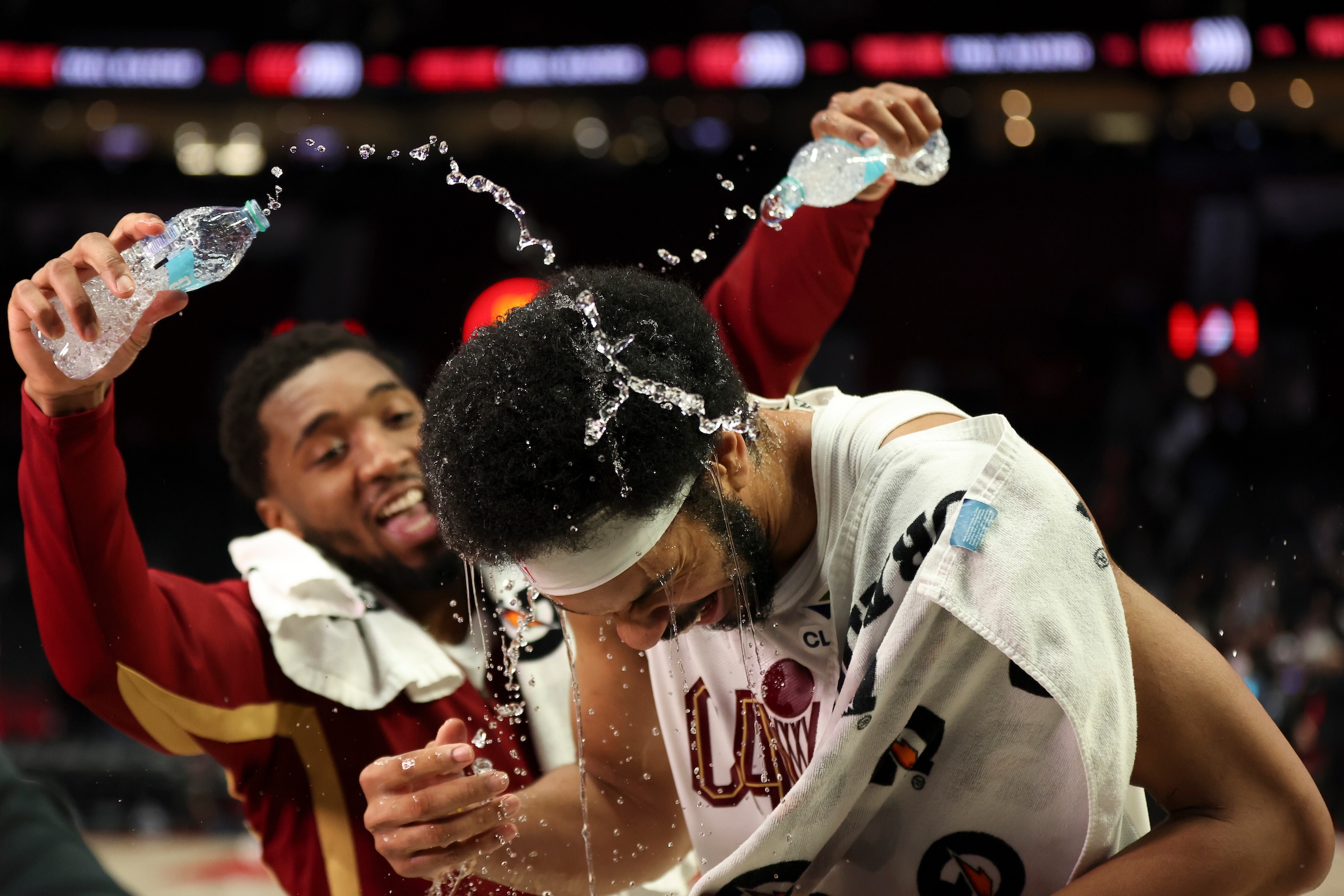 NBA: Jarrett Allen has career game, Cavaliers blast Trail Blazers