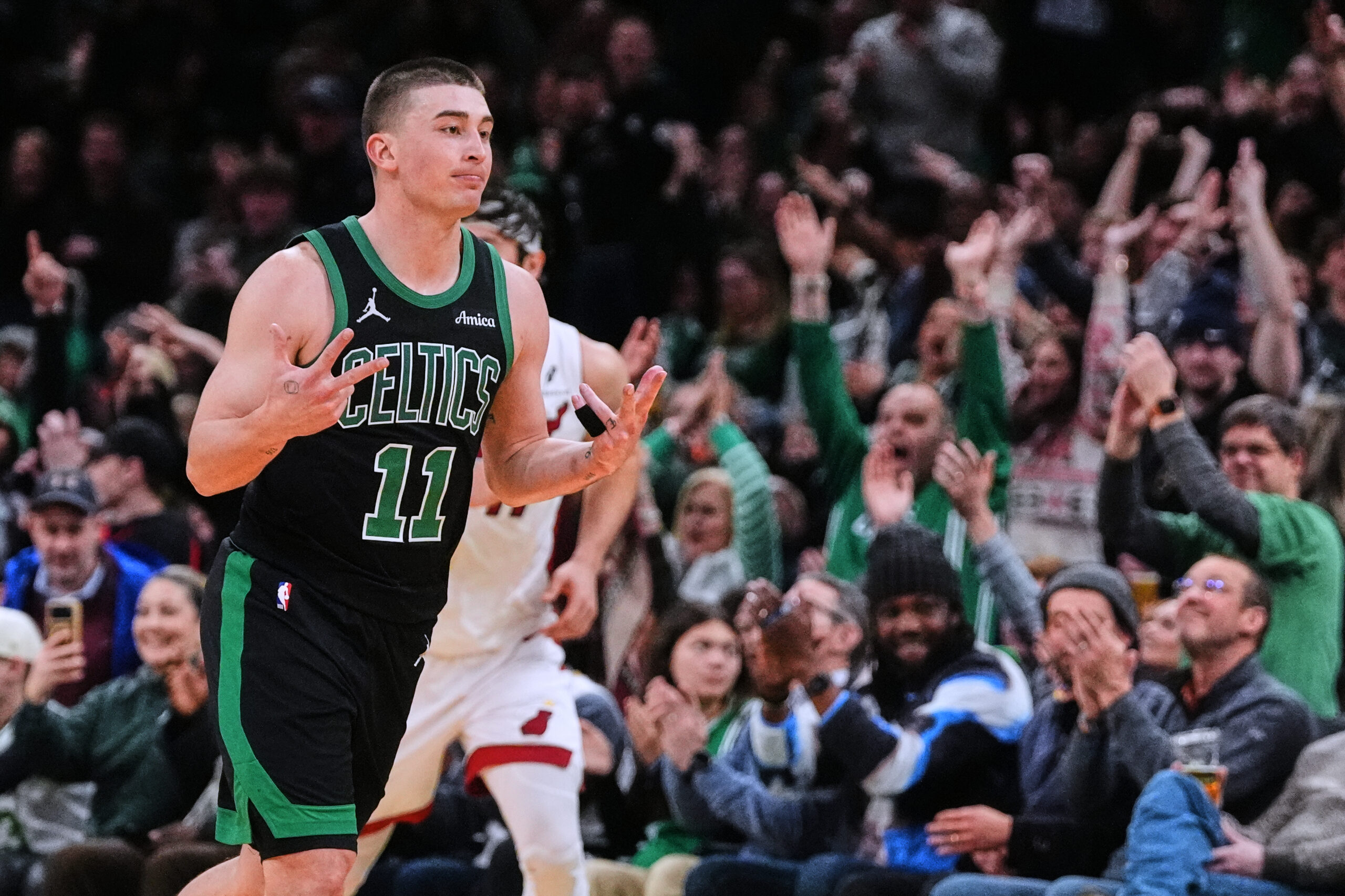 NBA: Celtics rally from 22-point deficit to edge Heat