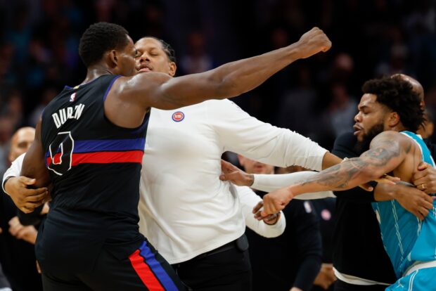 NBA: Pistons and Hornets fight, four players ejected