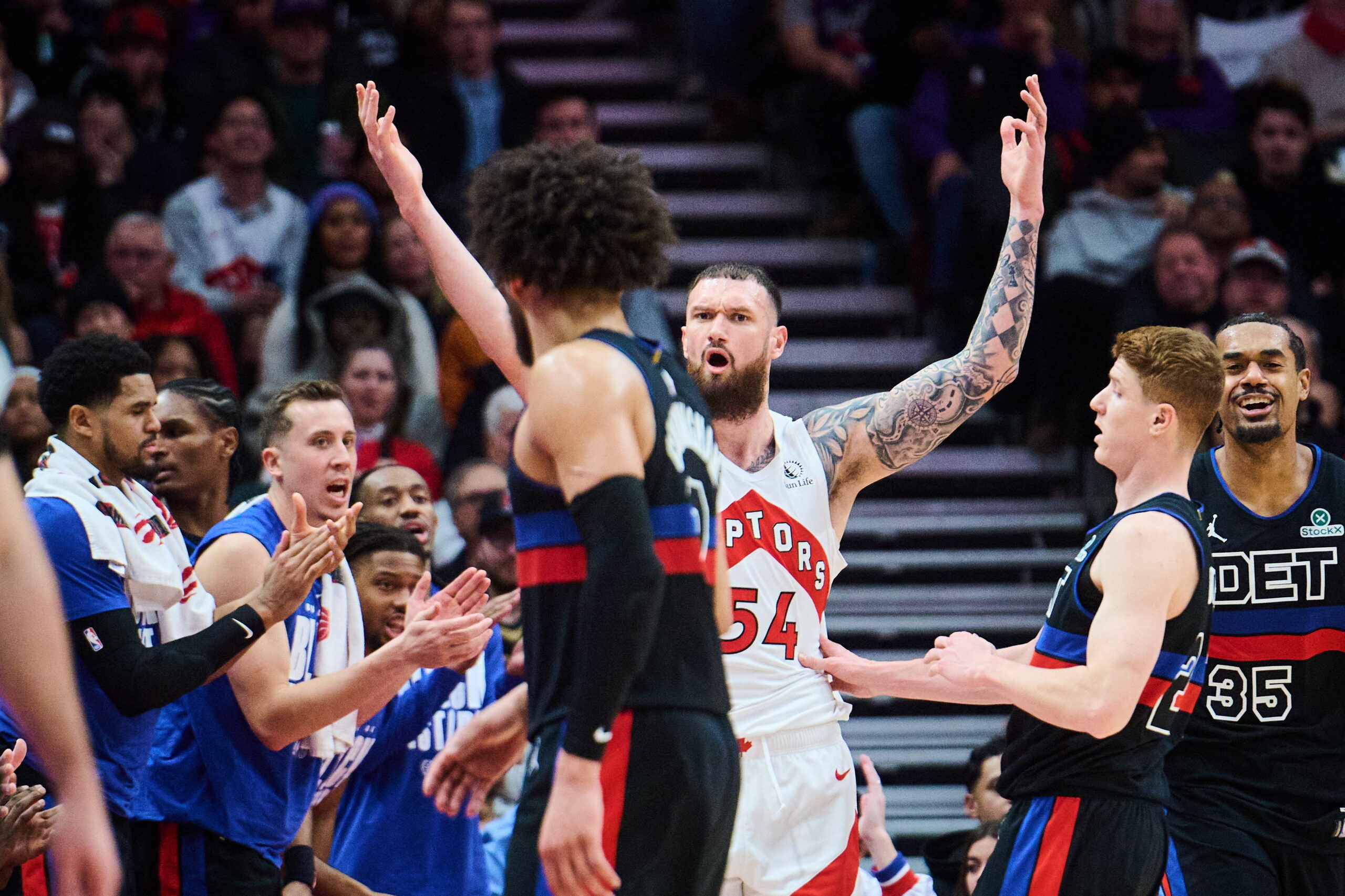 NBA: Pistons overcome suspensions to rout Raptors