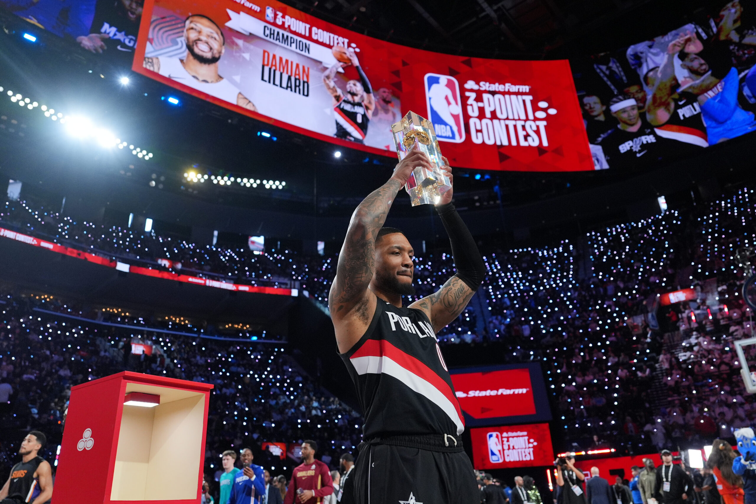 Damian Lillard matches NBA 3-point contest mark in injury return