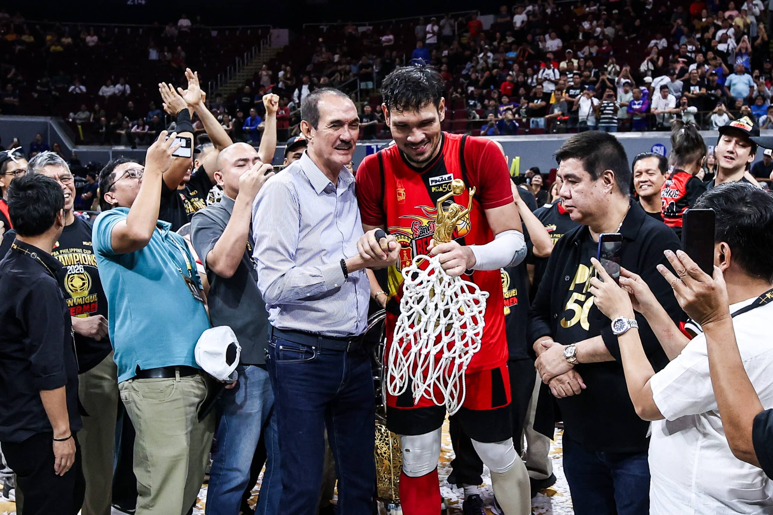 PBA: June Mar Fajardo adds Ramon Fernandez Trophy to collection