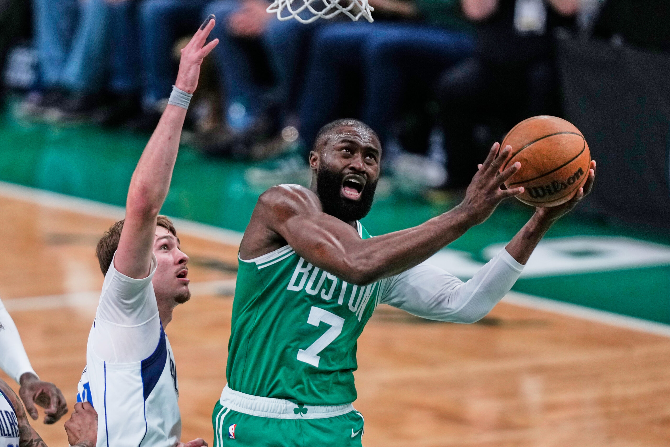 NBA: Celtics pound Mavericks in Jayson Tatum’s return